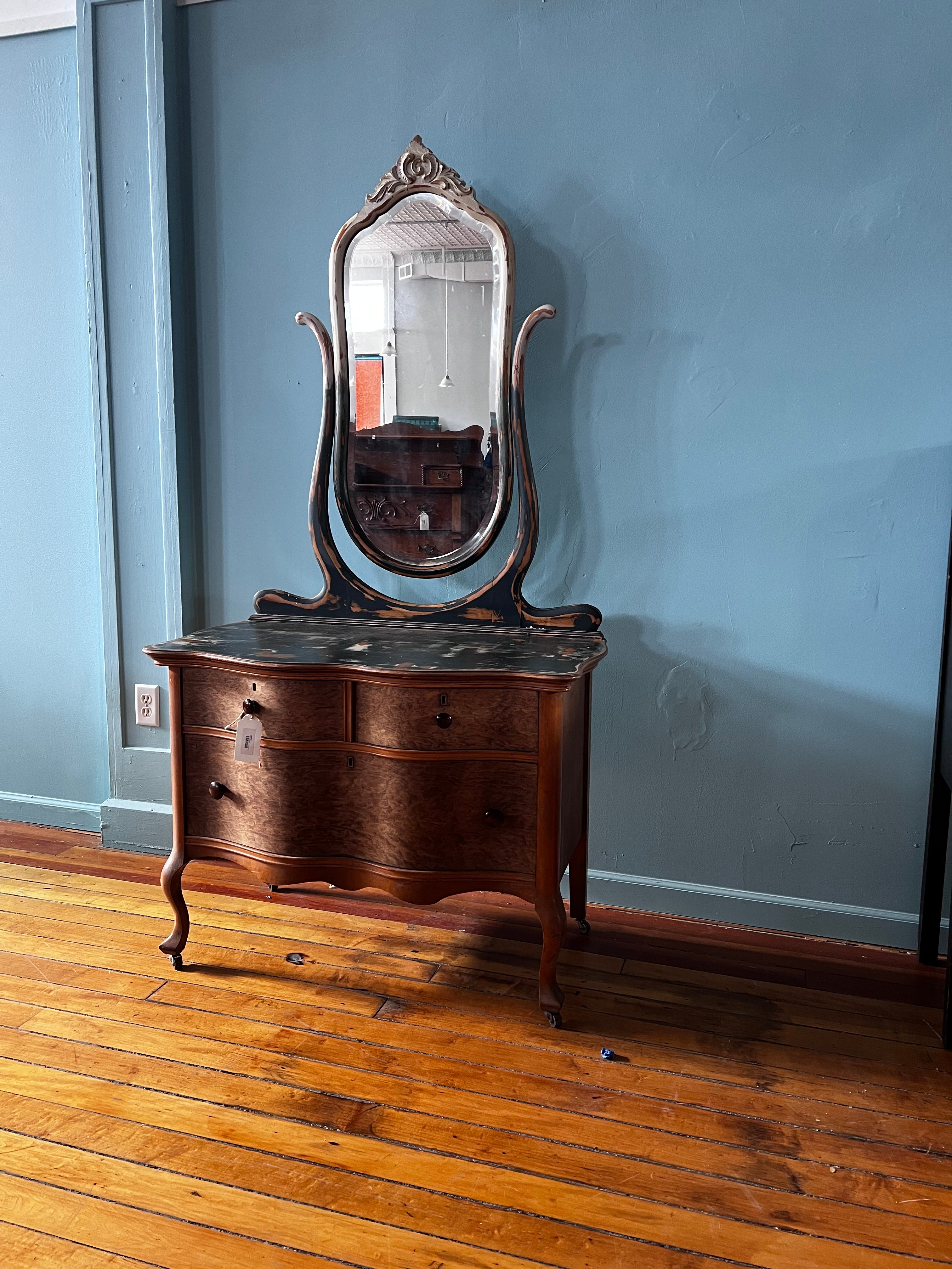 1920’s Serpentine Vanity w/ Mirror
