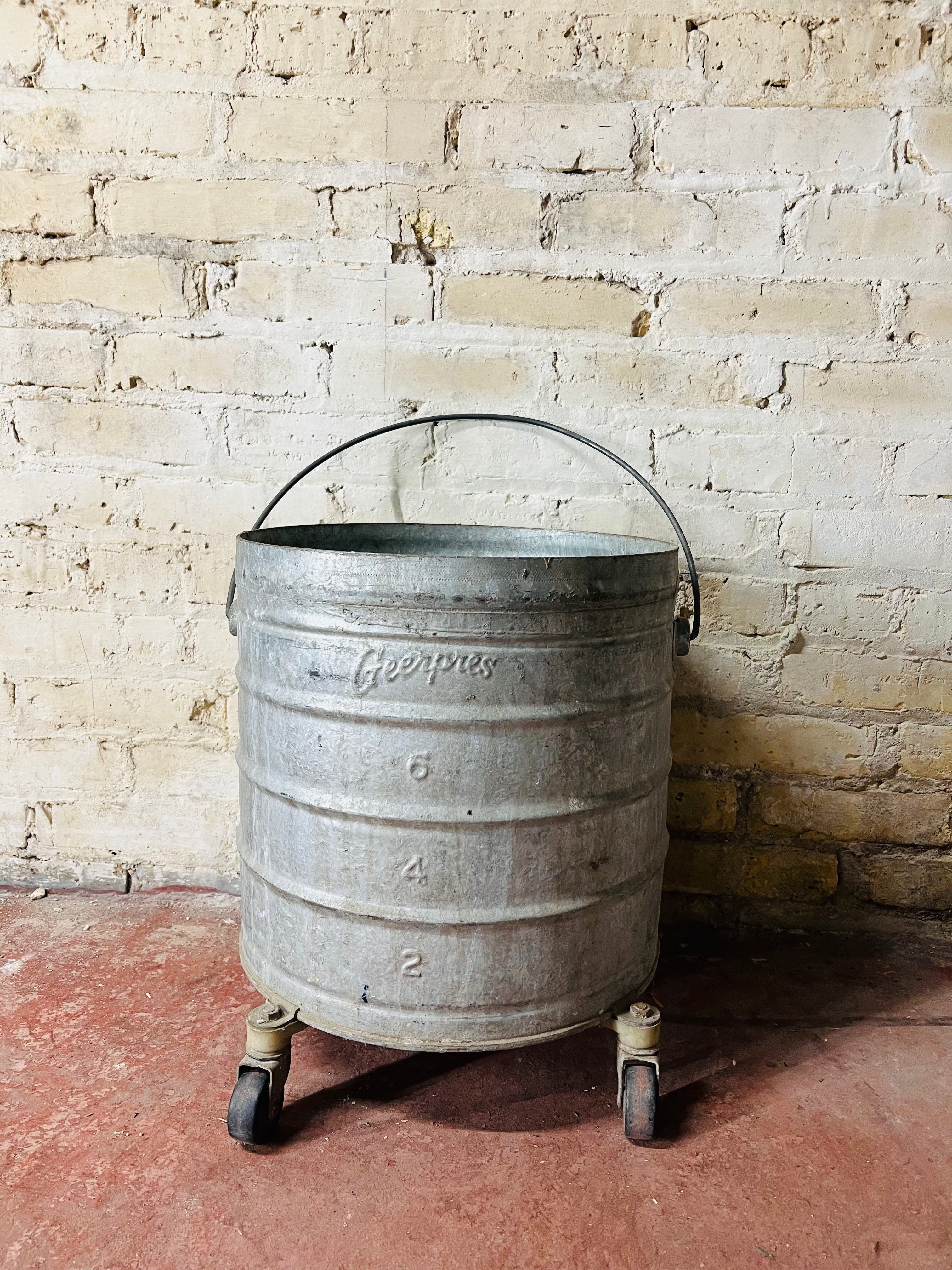 Antique Geerpres Winger Laundry Bucket