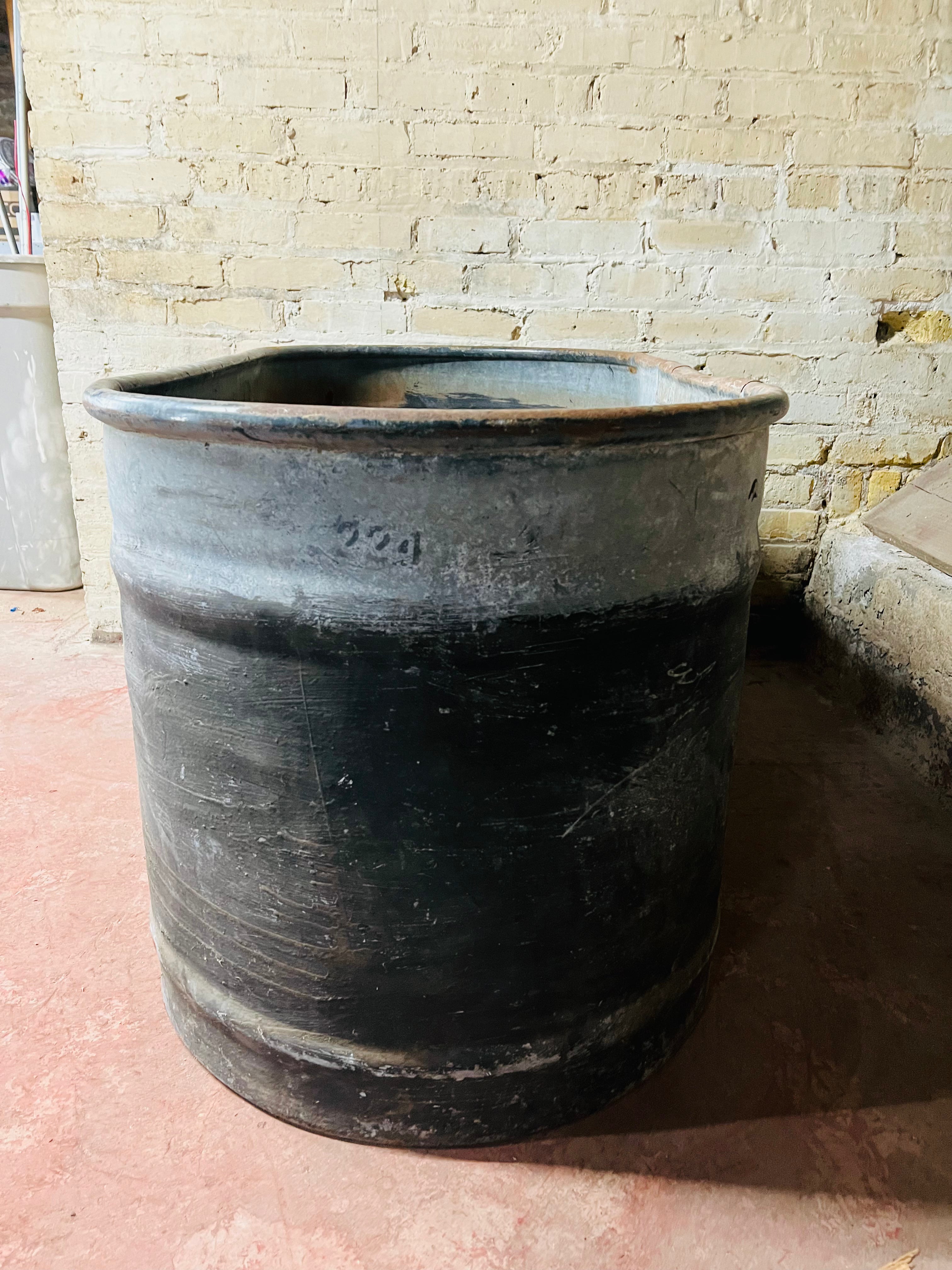 Vintage Antique Farmhouse Wash Tub