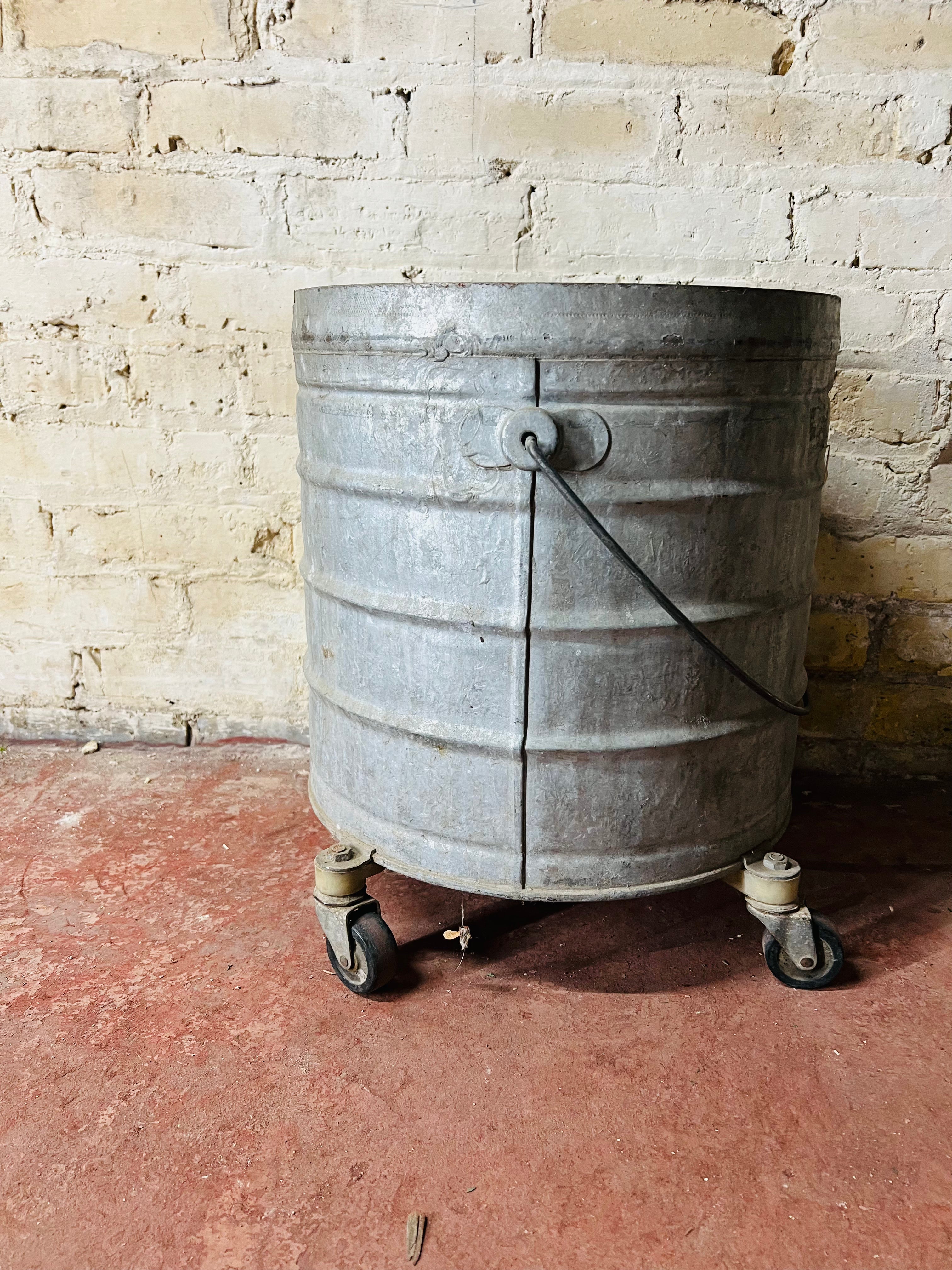 Antique Geerpres Winger Laundry Bucket