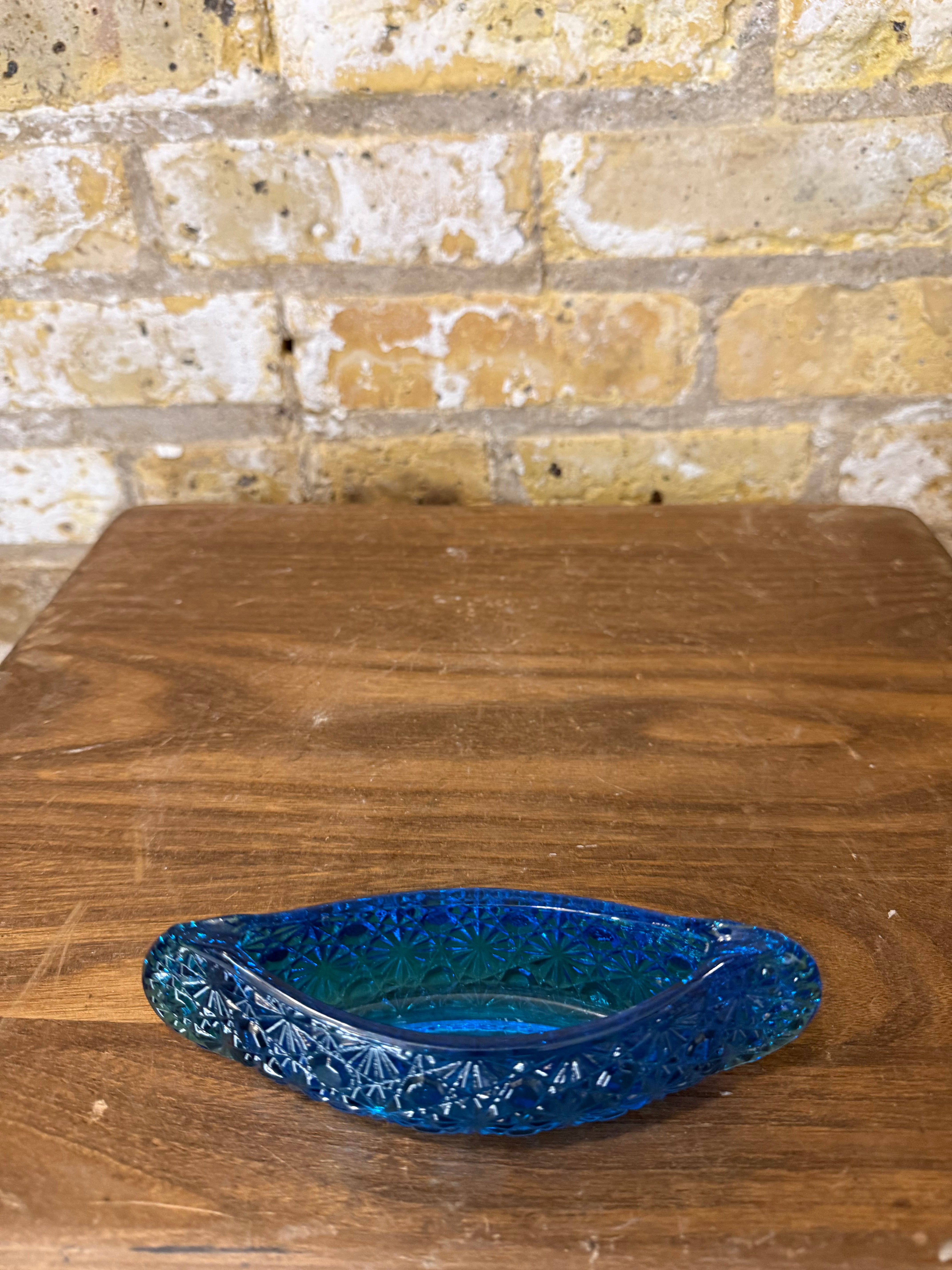 Canoe Decorative Collectible Trinket Dish Daisy Button Pattern Ocean Blue