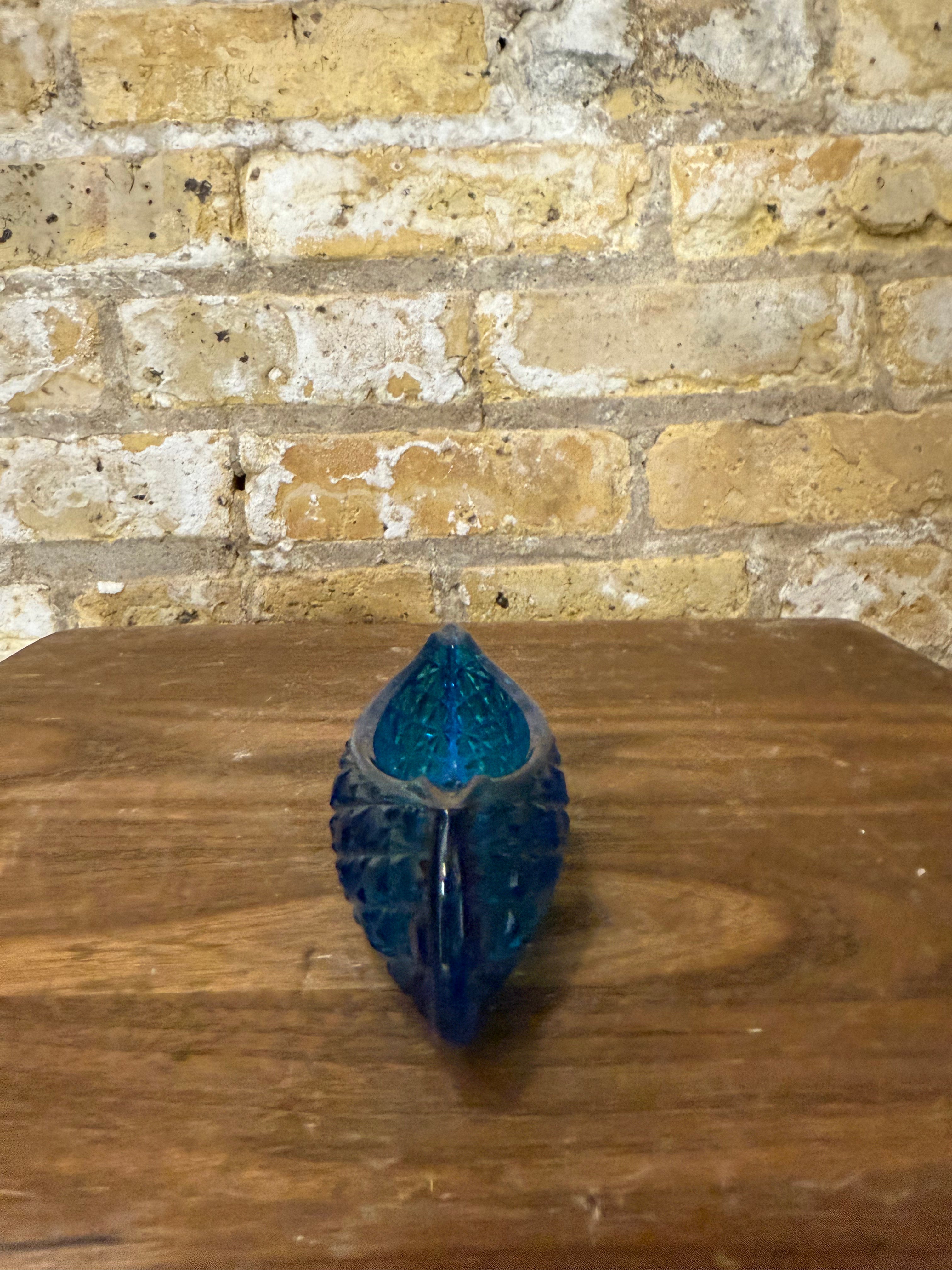 Canoe Decorative Collectible Trinket Dish Daisy Button Pattern Ocean Blue