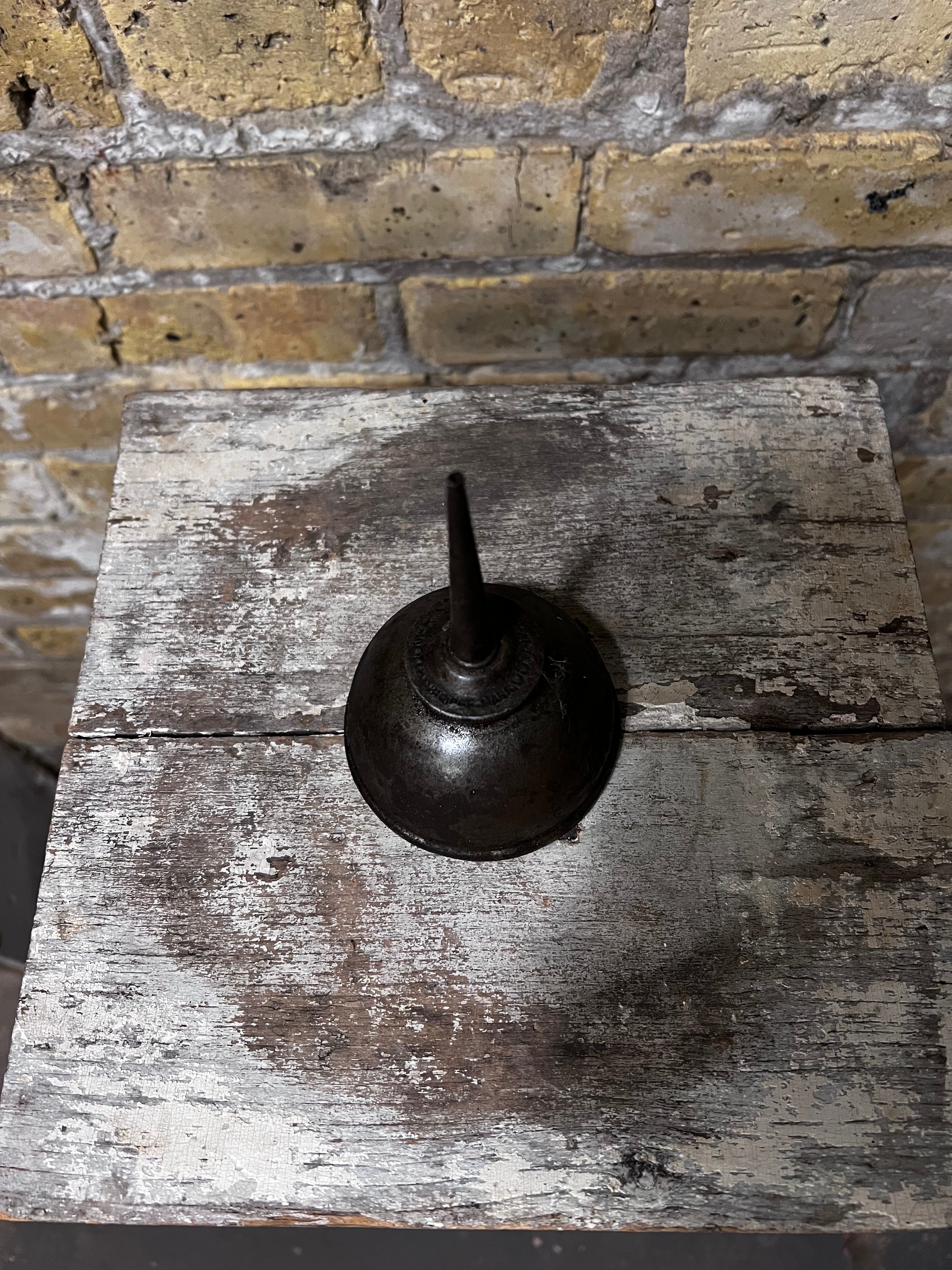 Thumb Pump Oil Can