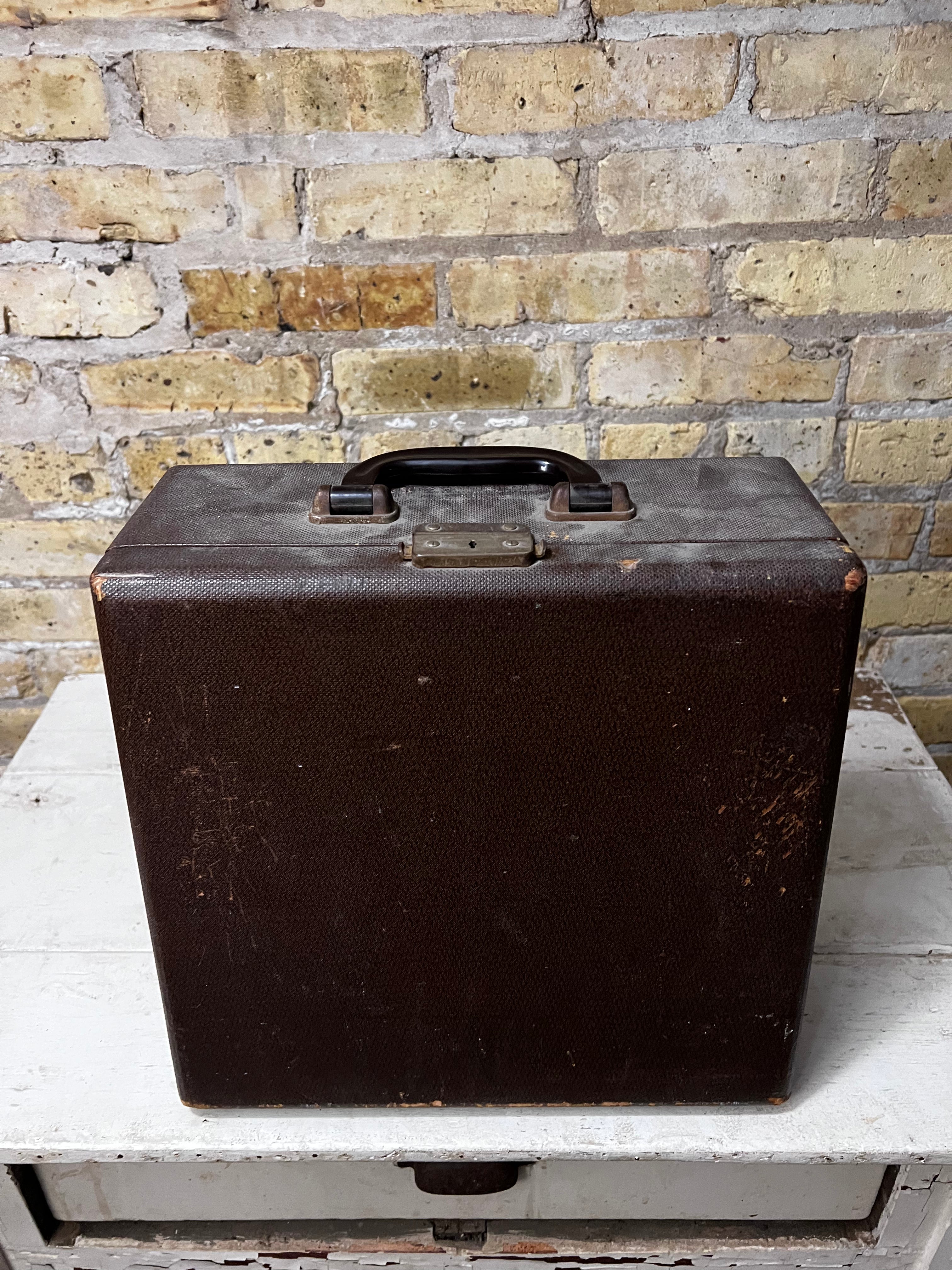 Travel Typewriter - Riter by Remington