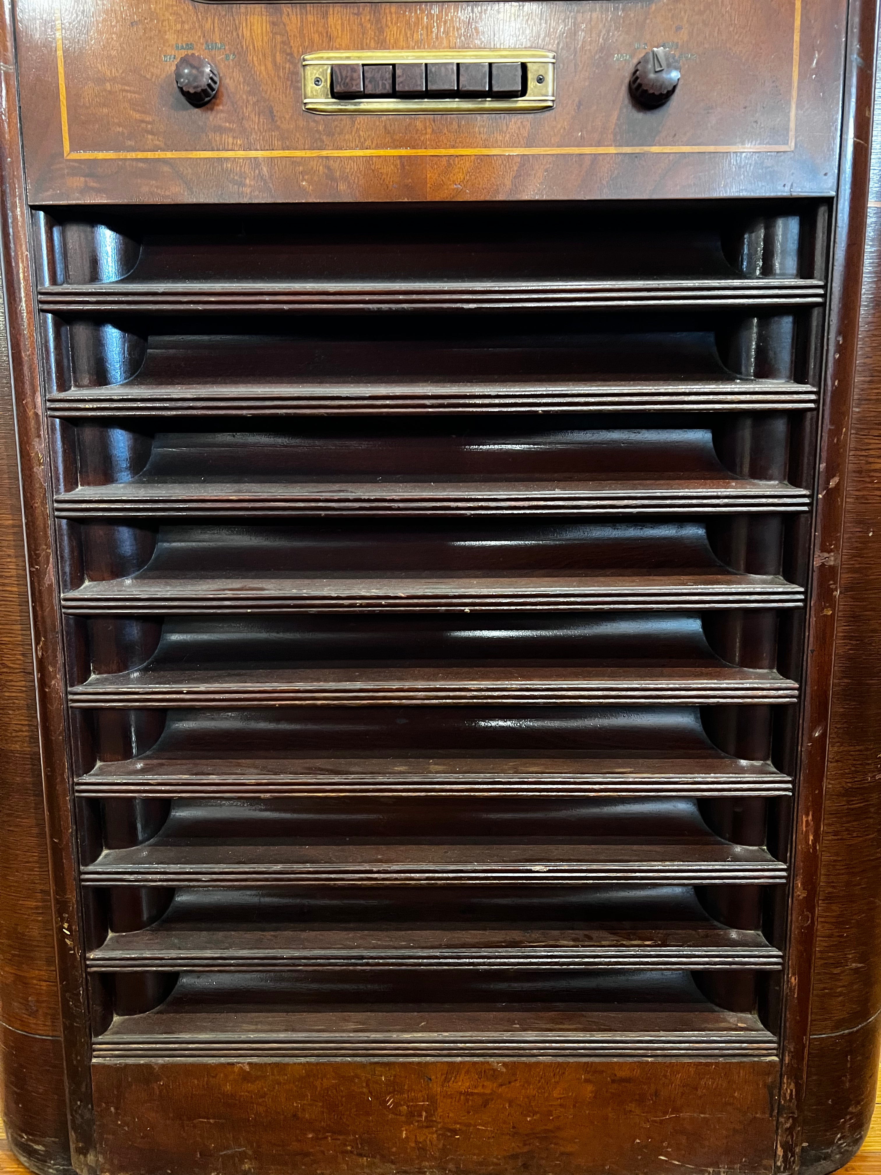 Vintage General Electric Radio