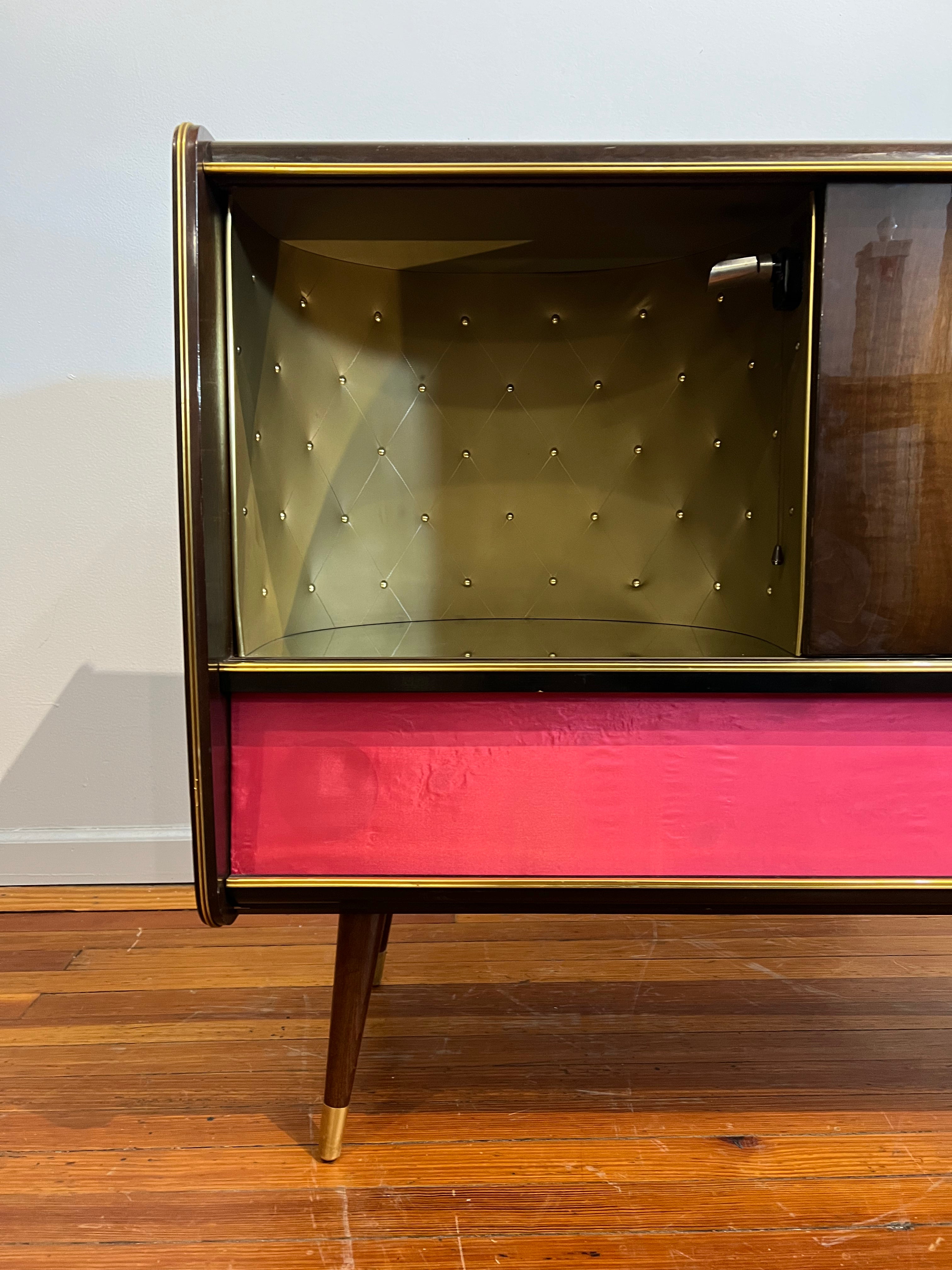 Vintage Speaker - Pink Velvet