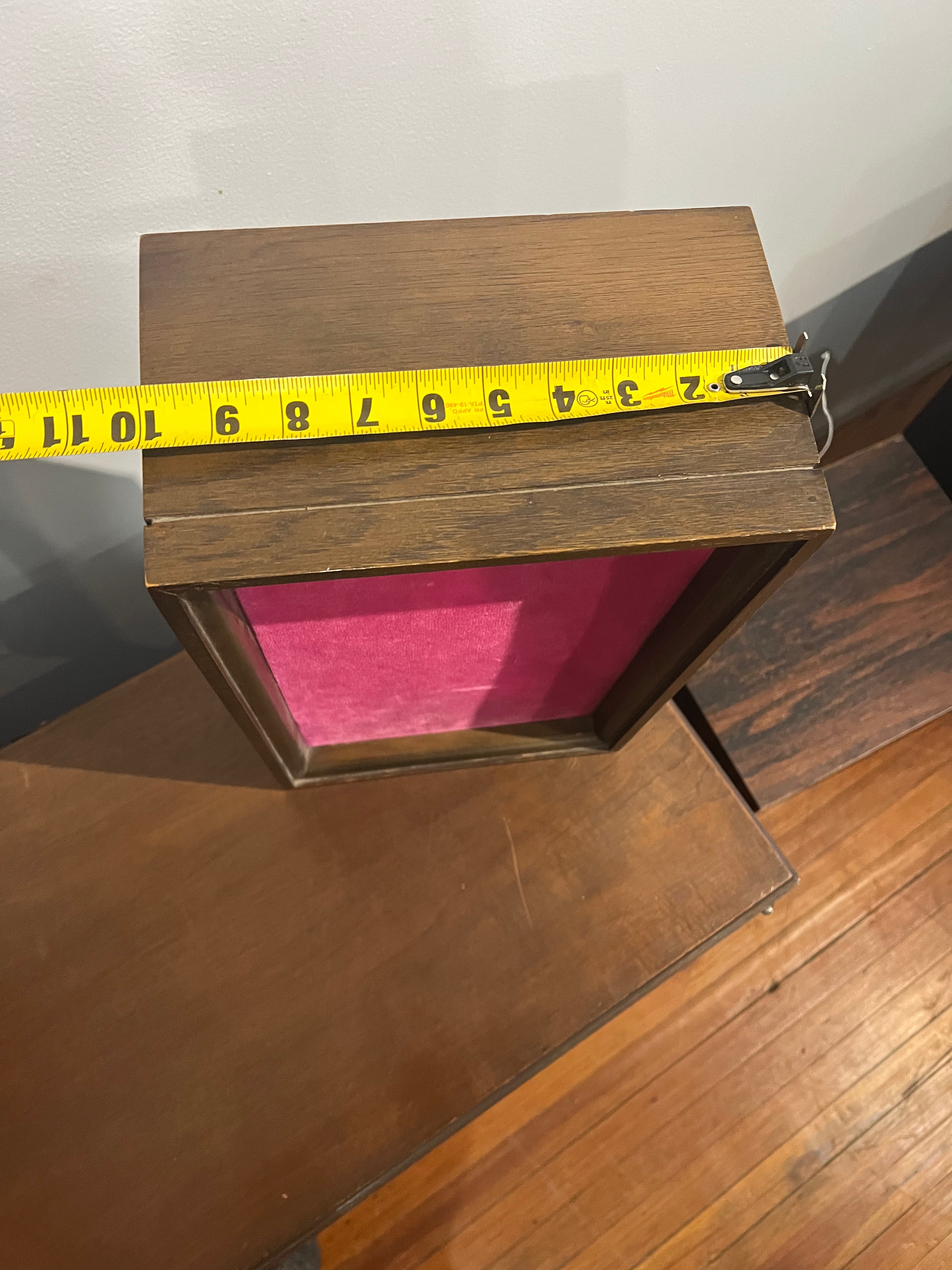 Vintage Speaker - Pink Velvet