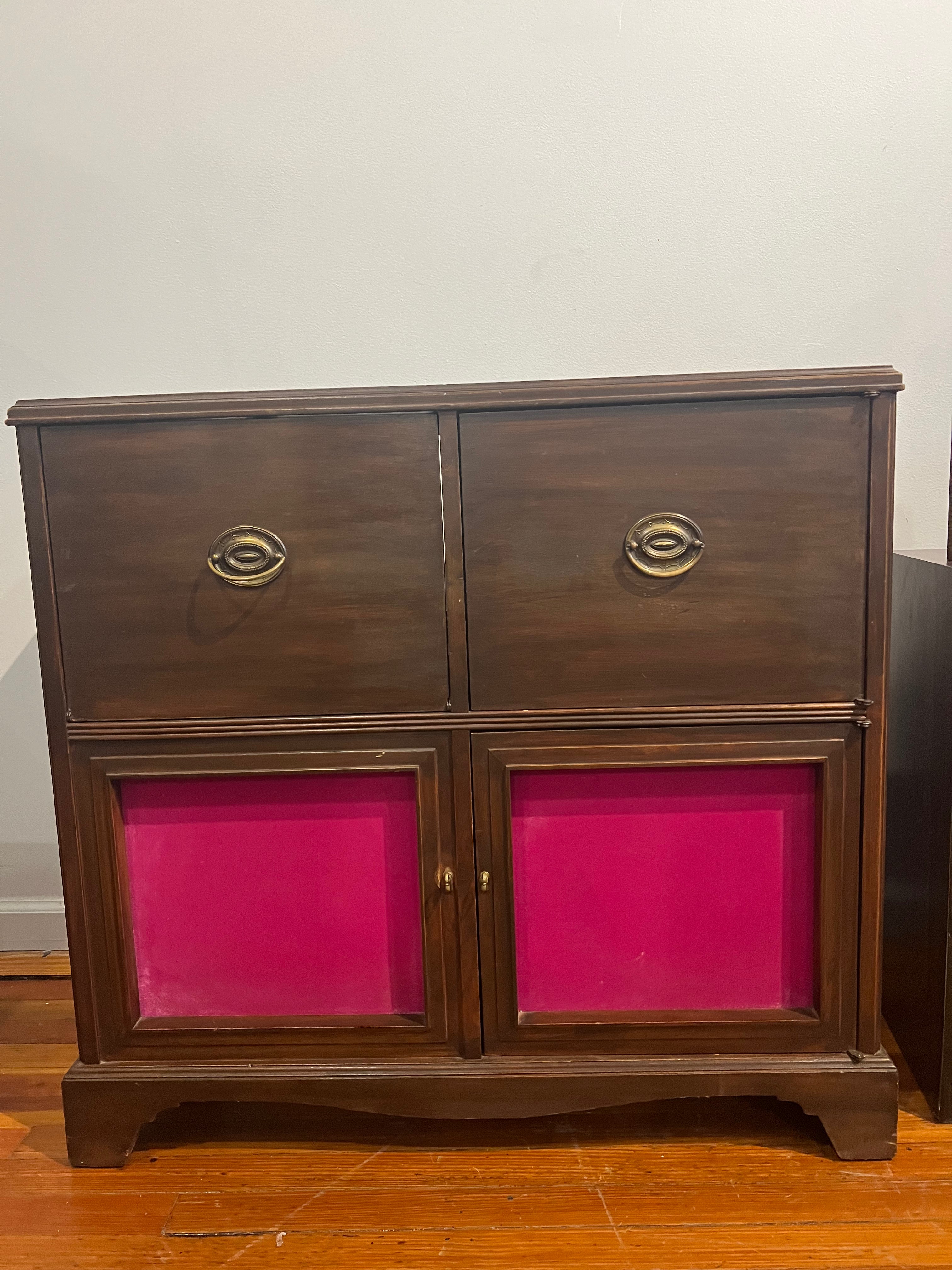 Vintage Speaker - Pink Velvet
