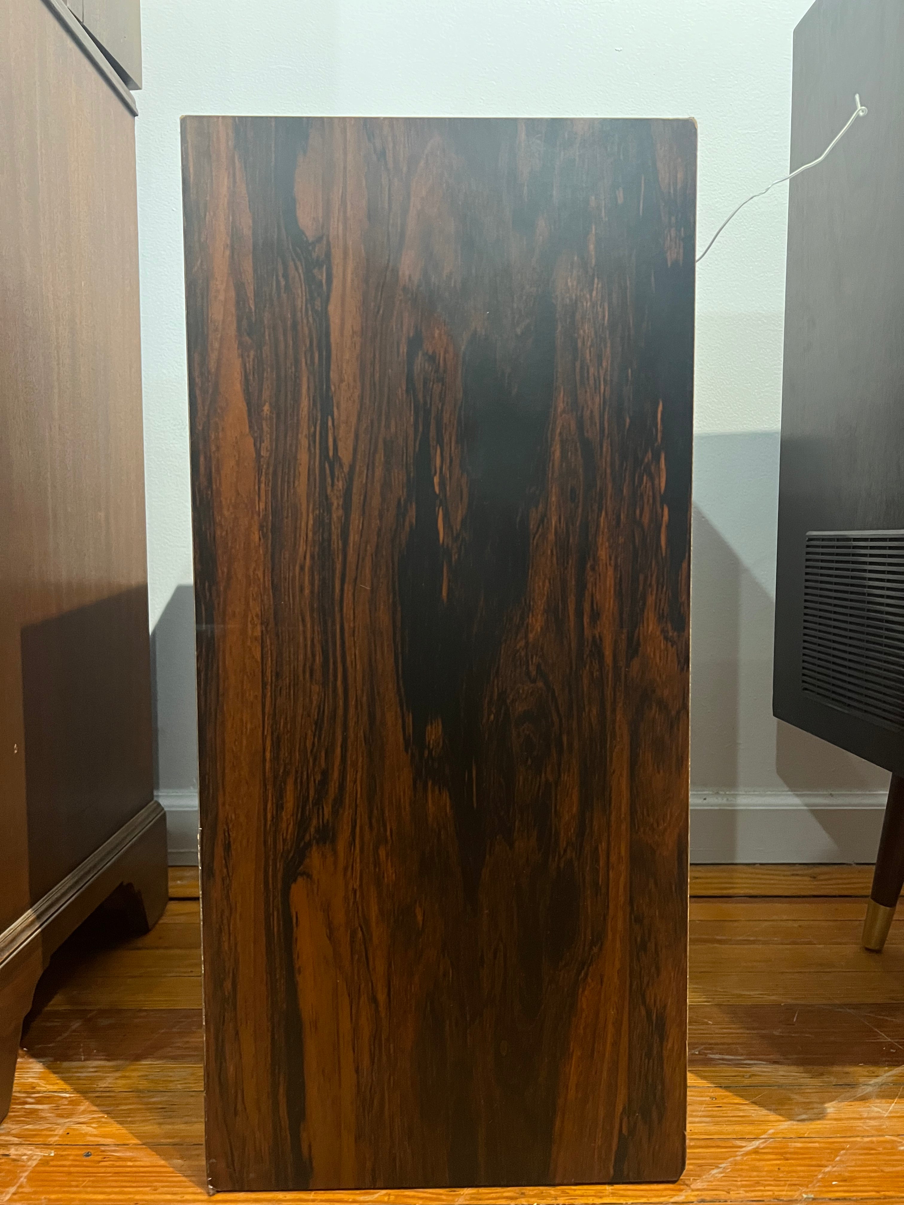 Vintage Speaker - Pink Velvet