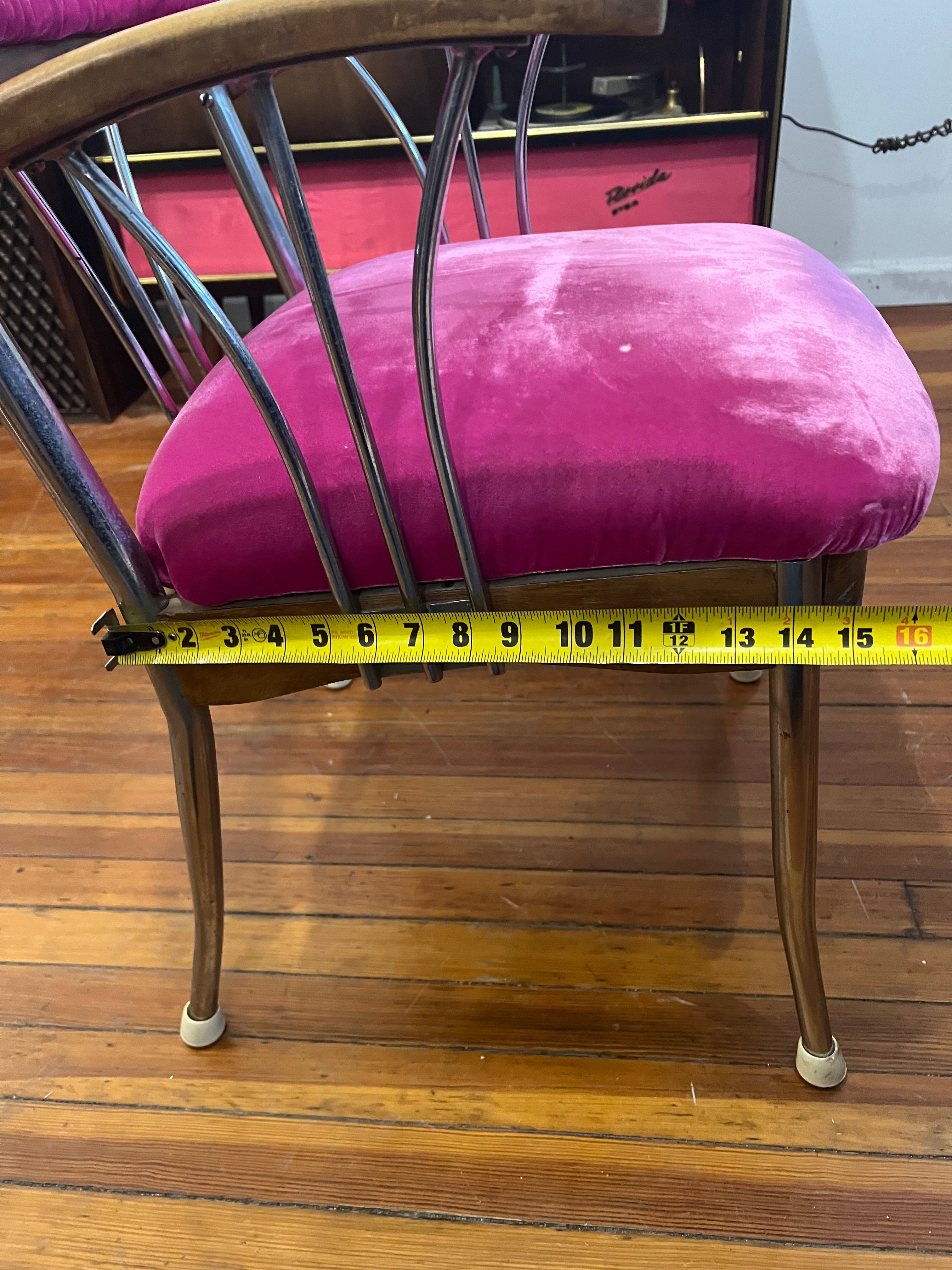 Vintage Speaker - Pink Velvet