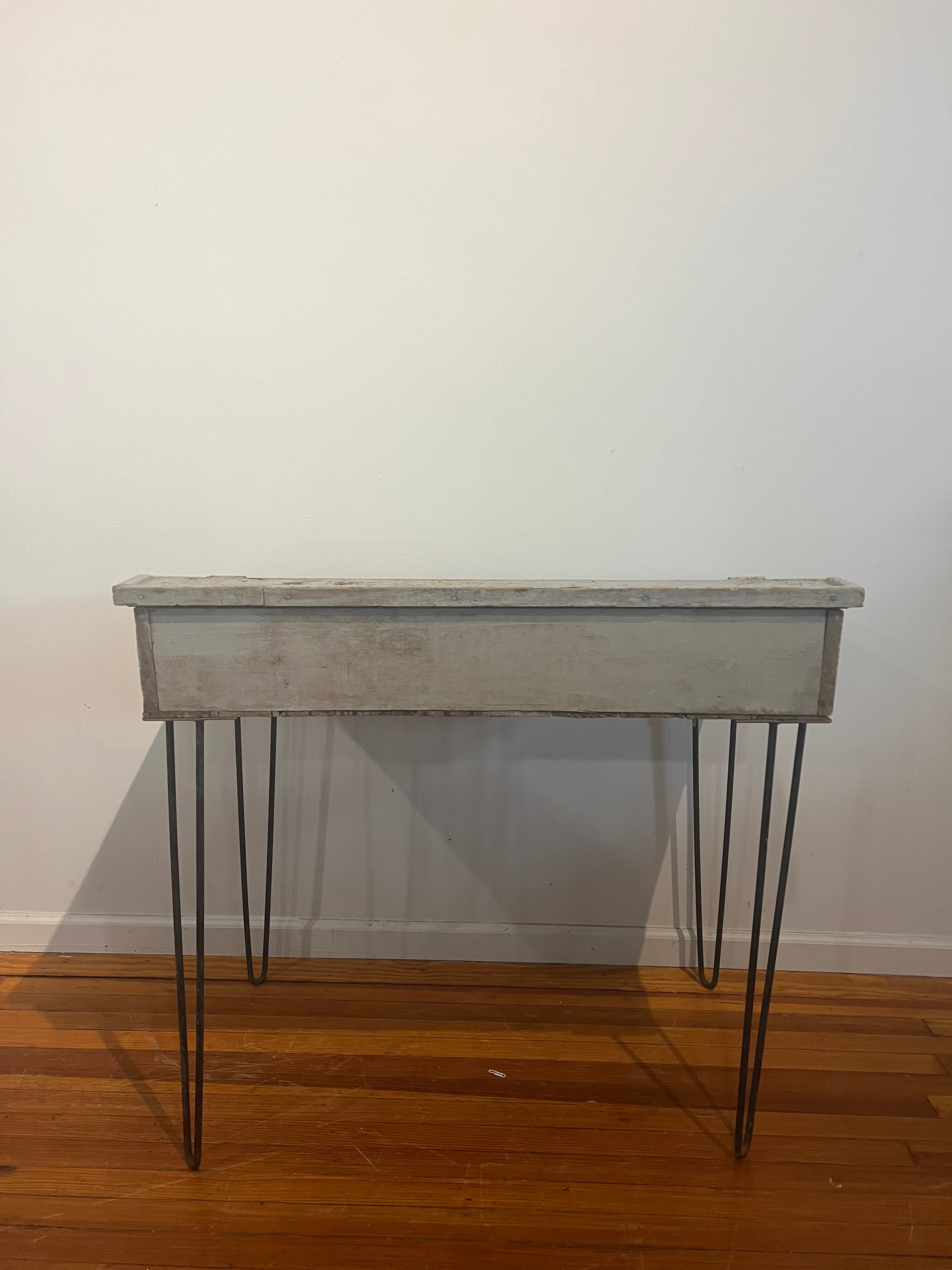 Vintage Indian Hairpin Desk