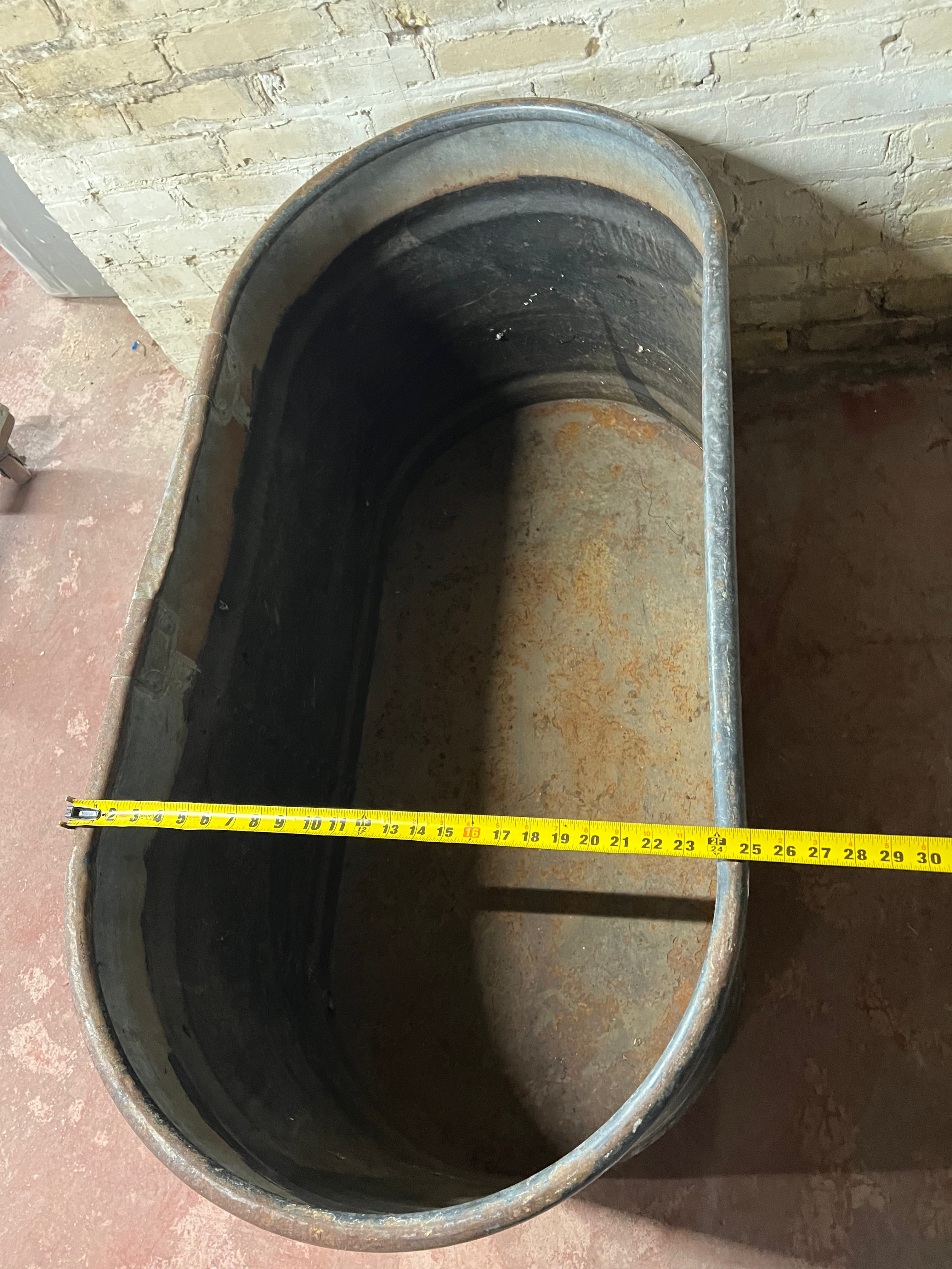 Vintage Antique Farmhouse Wash Tub