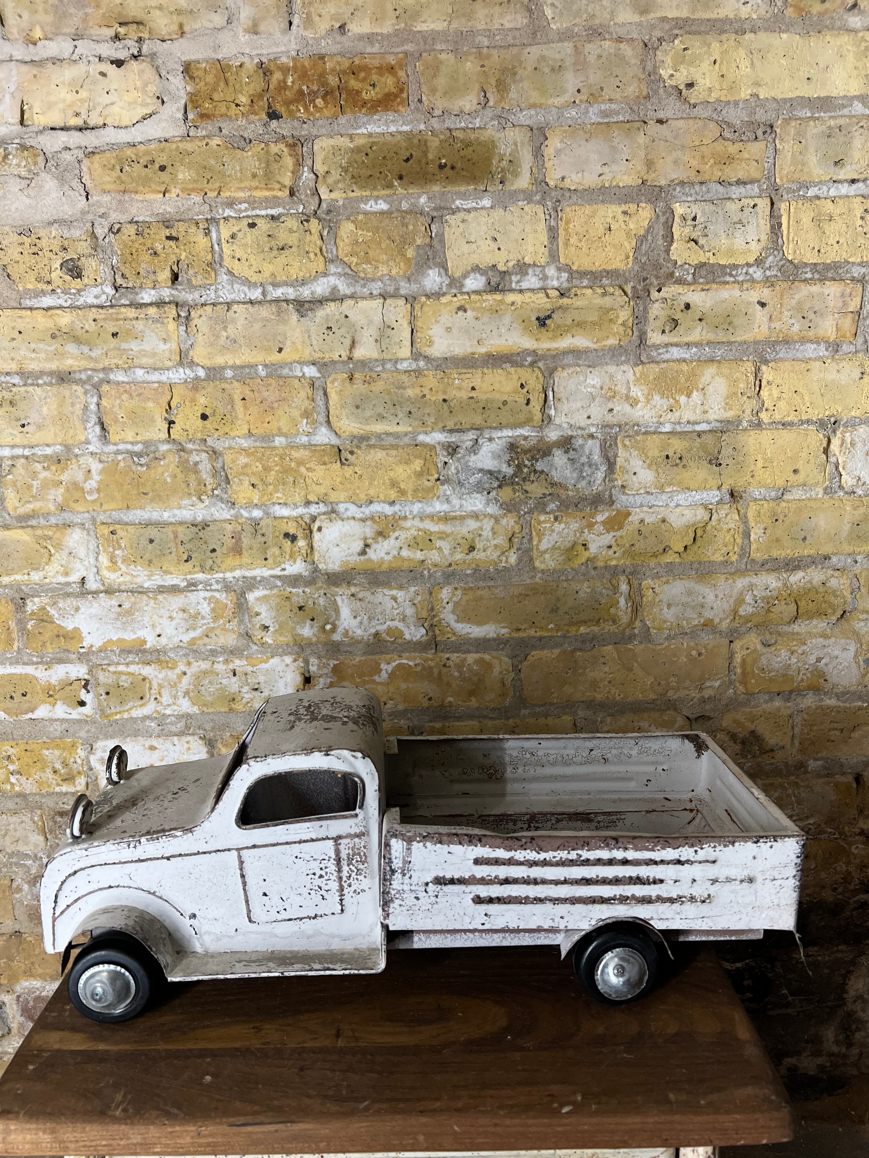 White Metal Farmer's Market Truck