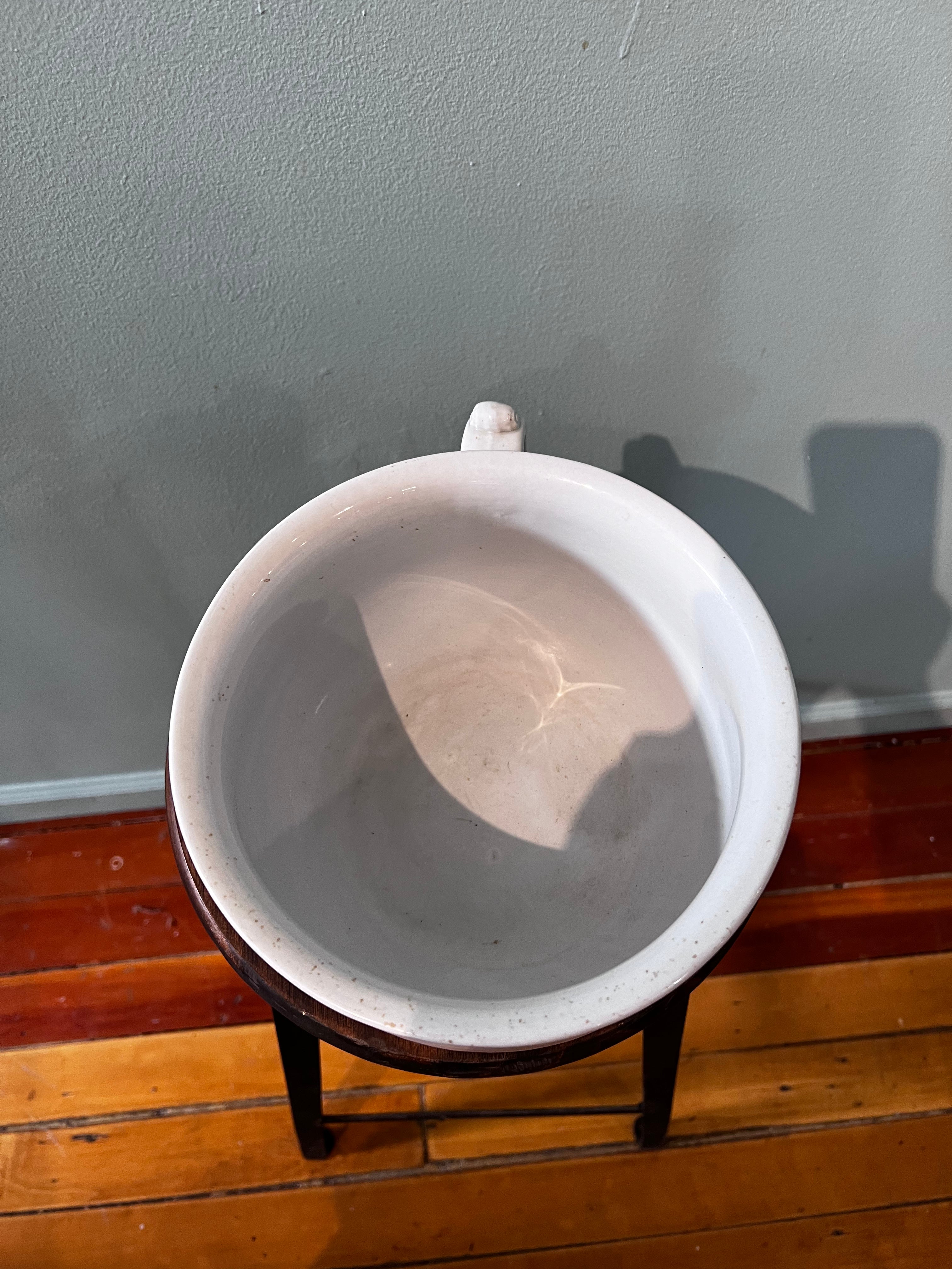 White Ceramic Chamber Pot