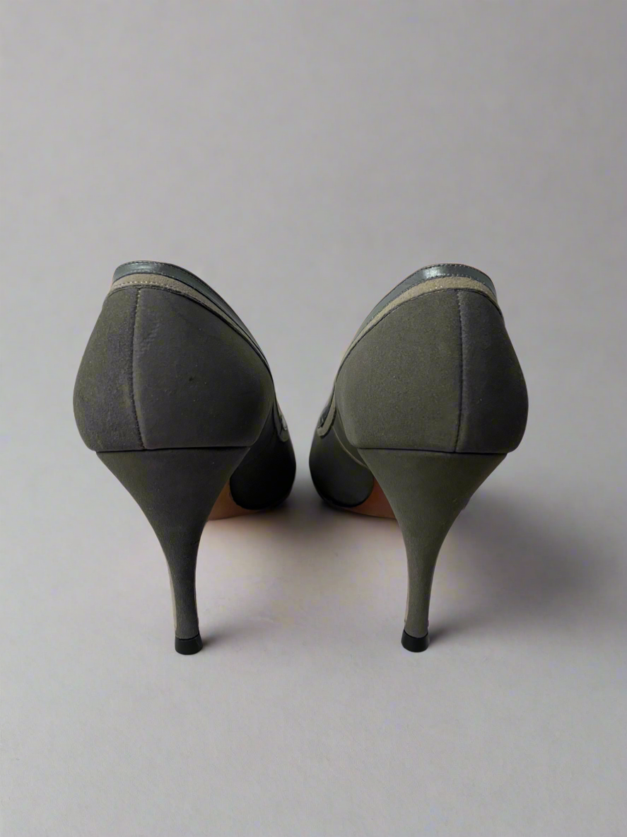 DeLiso Debs Mid Century Suede Pumps