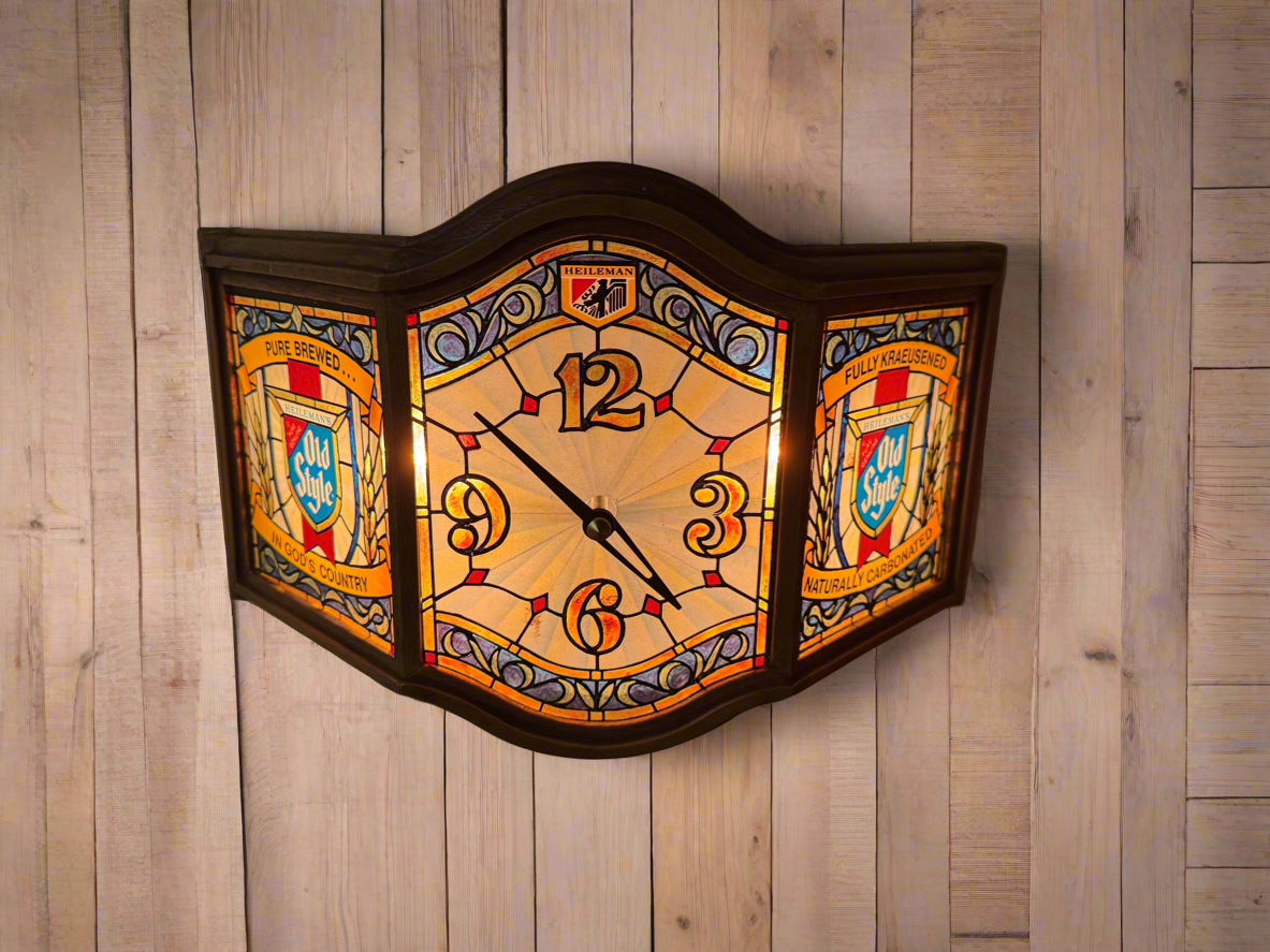 Heileman's Old Style Lit Clock Beer Sign