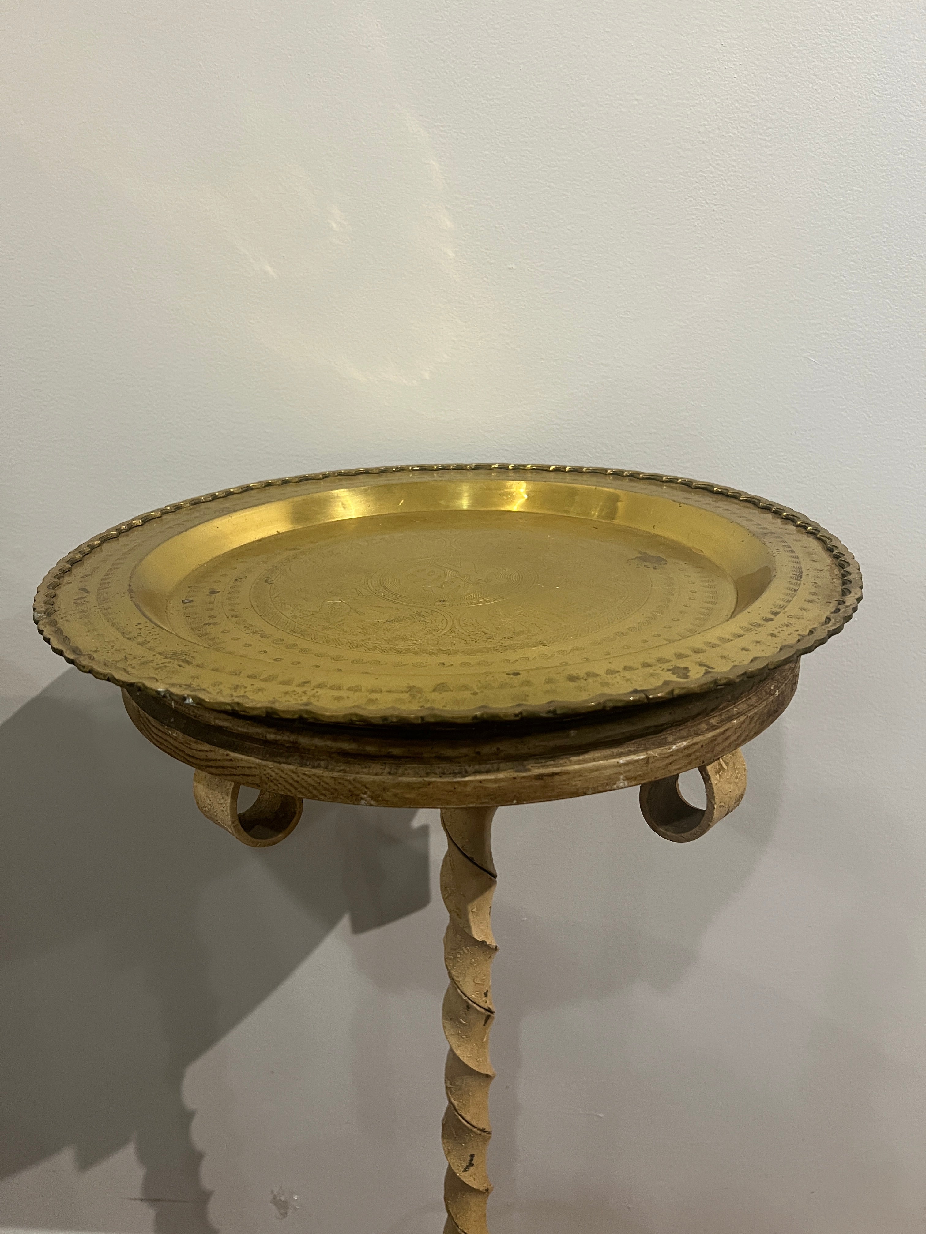 Lg Brass Round Tray