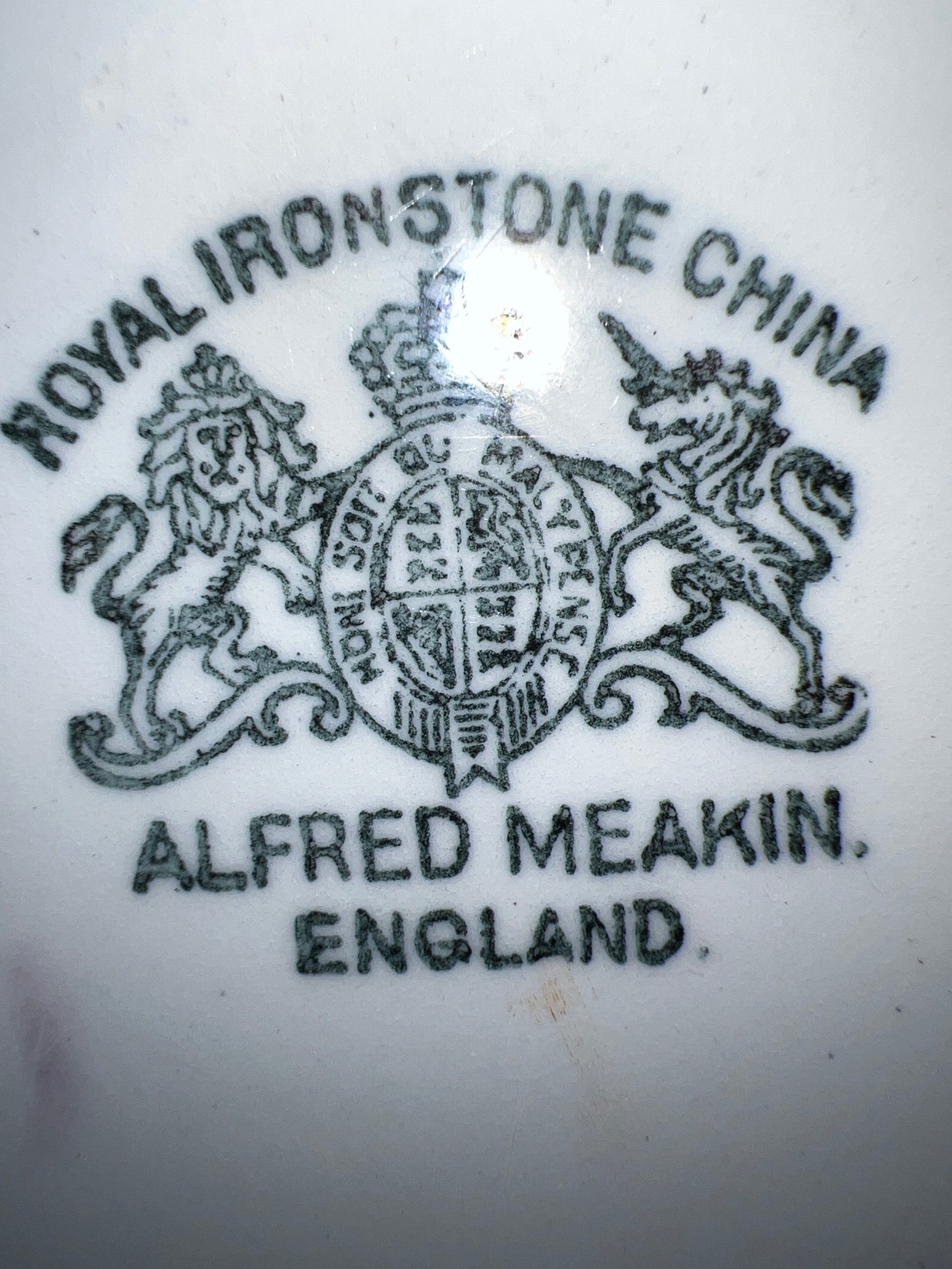 Royal ironstone plate - Alfred Meakin