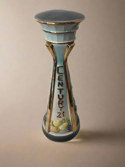 1962 Jim Beam Seattle Worlds Fair Space Needle Decanter