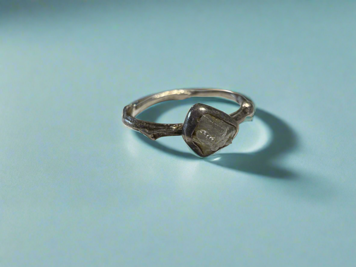 Natural Style Handmade Silver Ring With Rough Quartz
