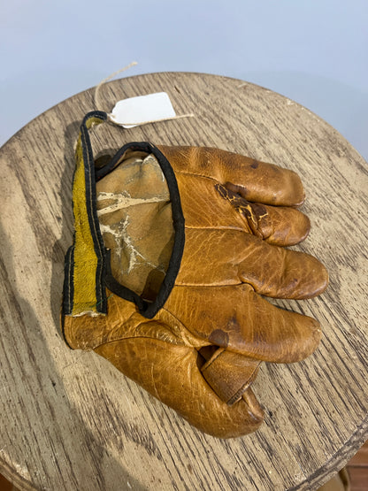 Outlaw Baseball Glove