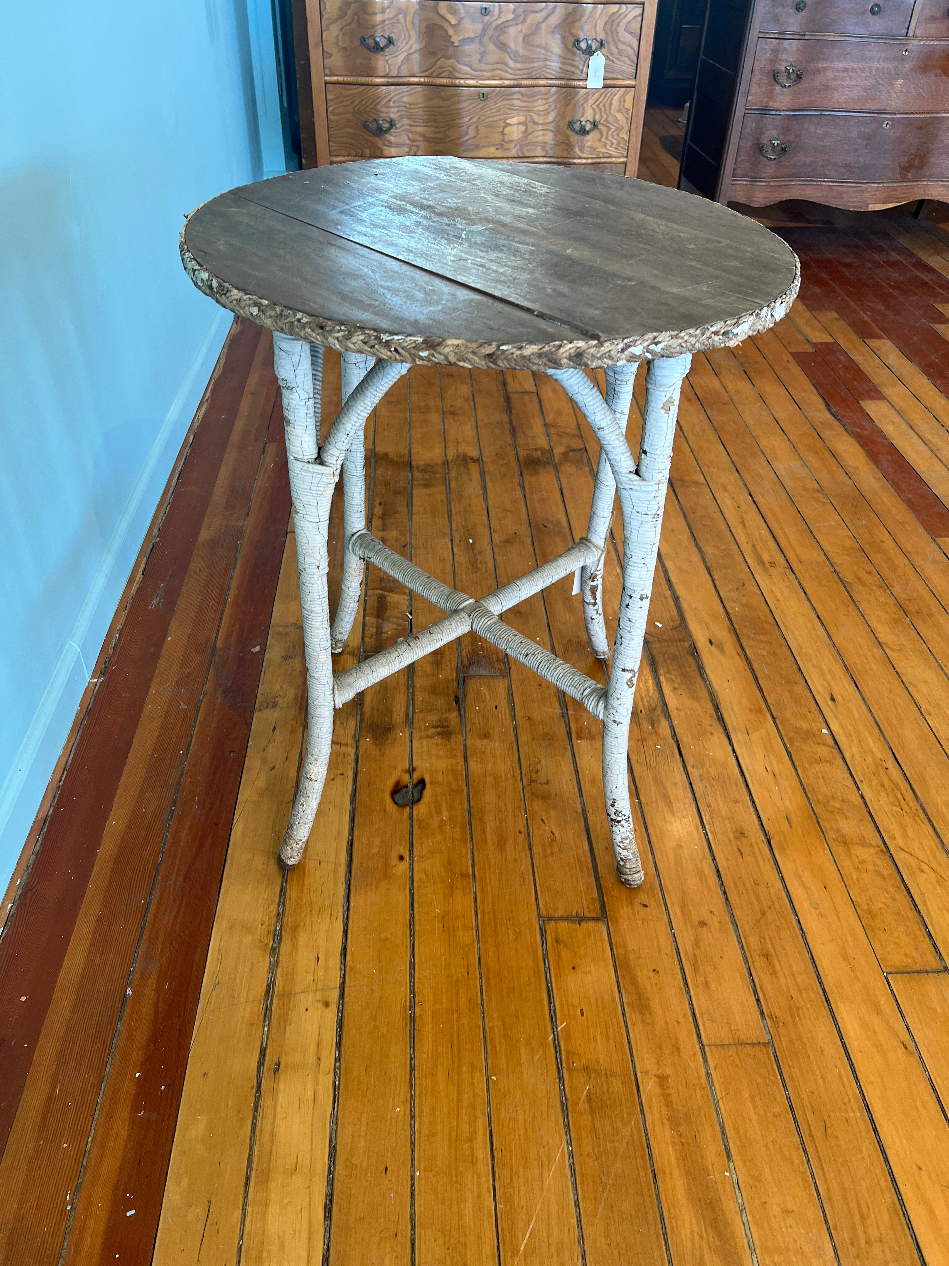 1930s Wicker Table - Round