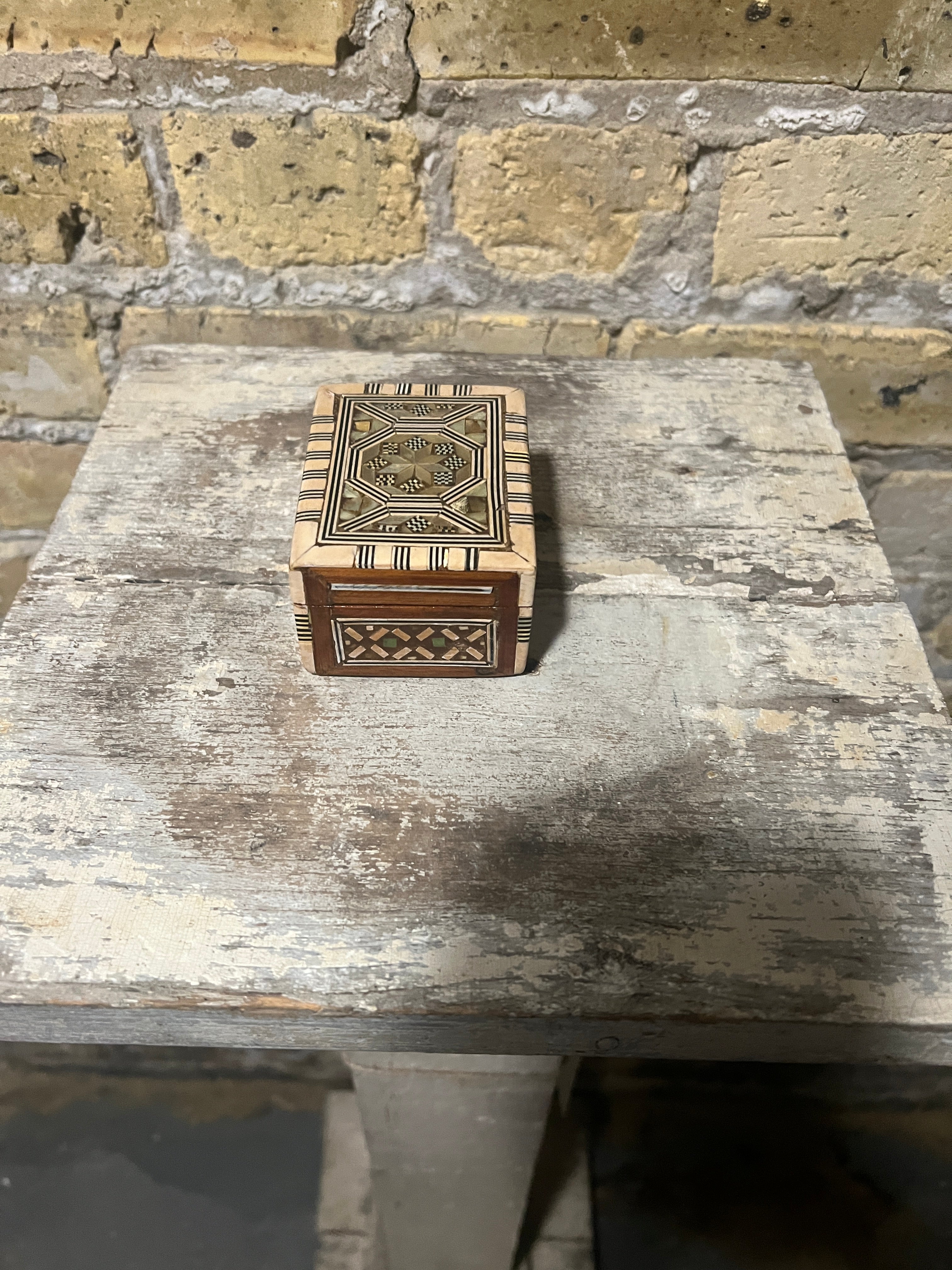 MCP Inlay Box