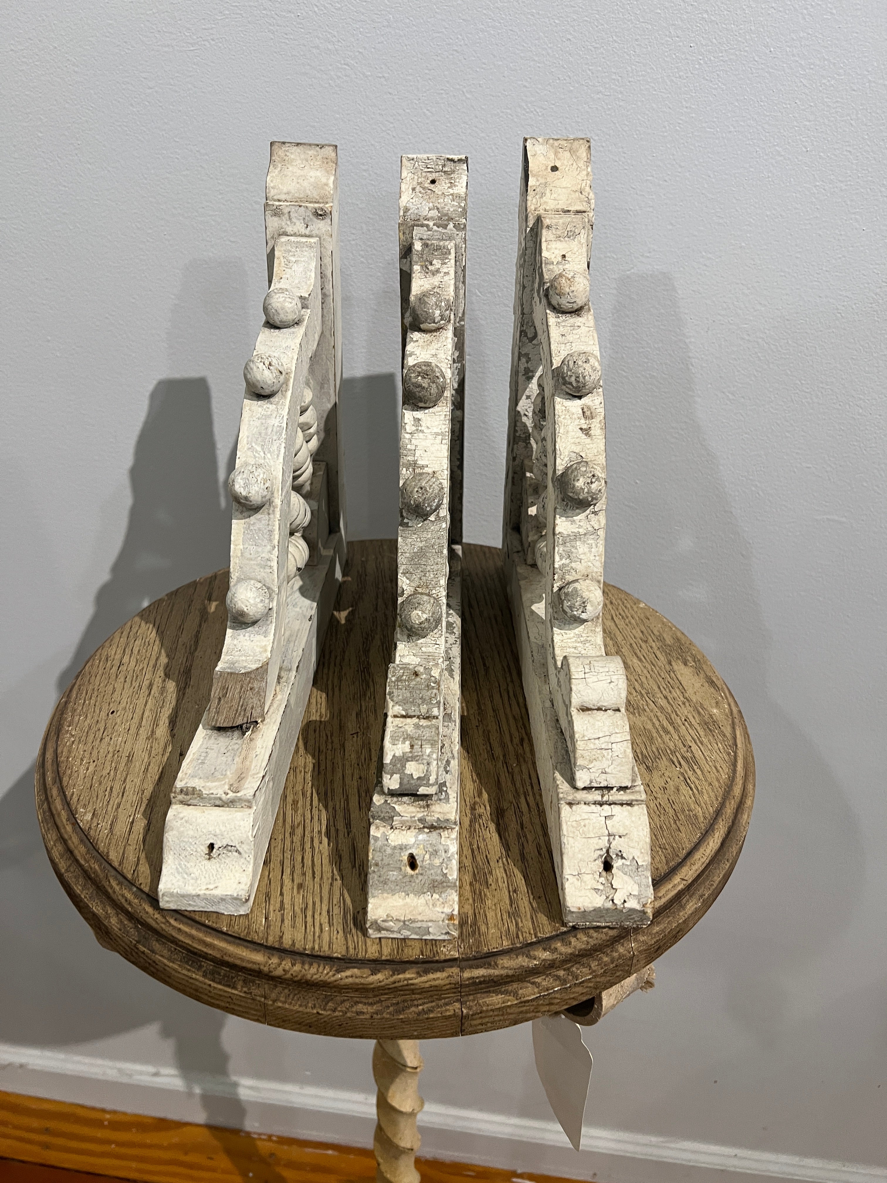Sm White Corbel Set