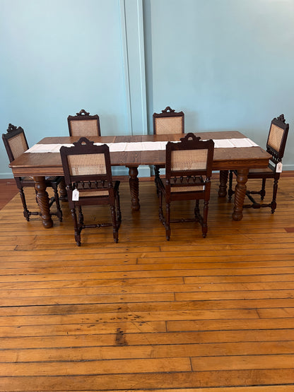 Late 1800's/Early 1900s Dining Room Set