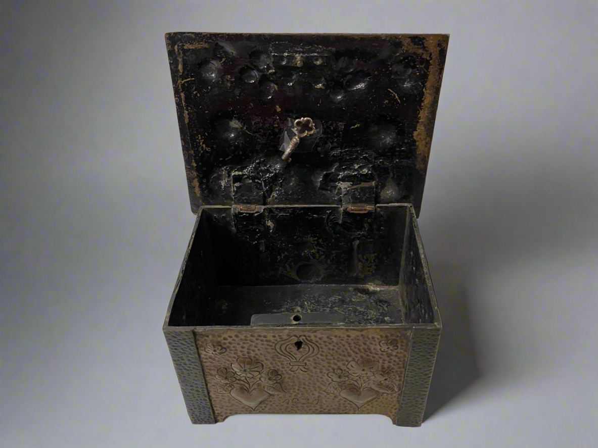 1934 handmade copper trinket box with lock and key