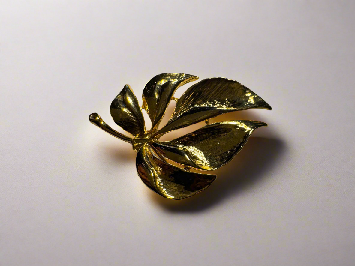 Gold Toned Leaf Brooch