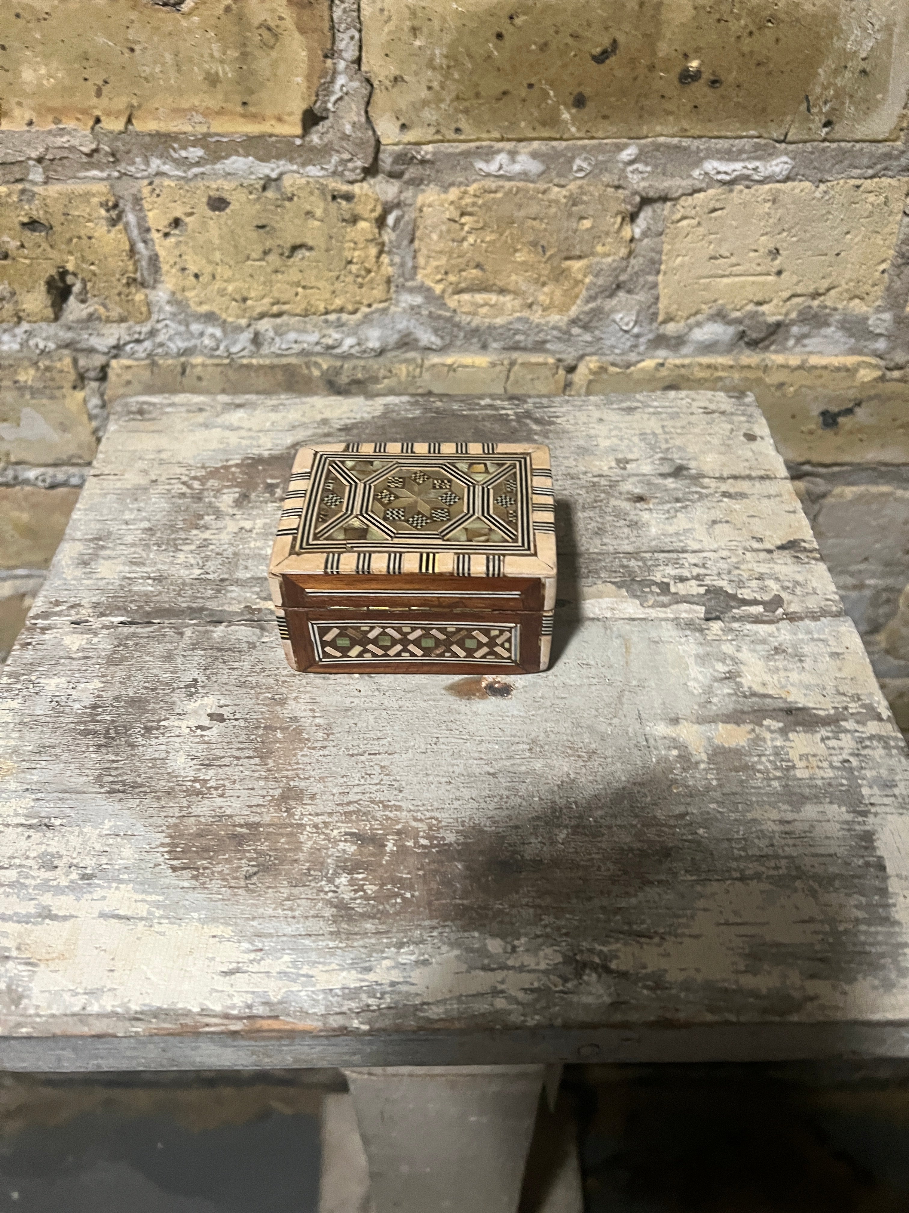 MCP Inlay Box