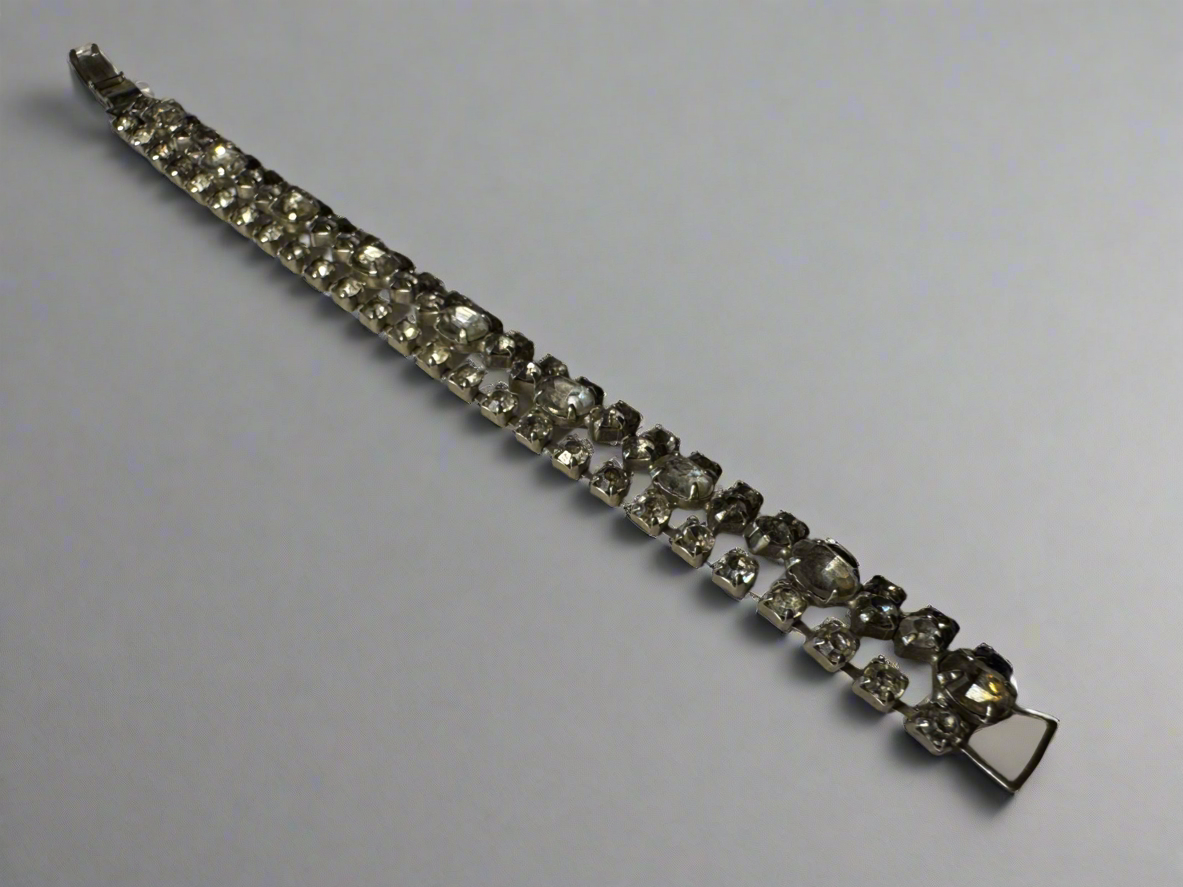 Oval Rhinestone Bracelet