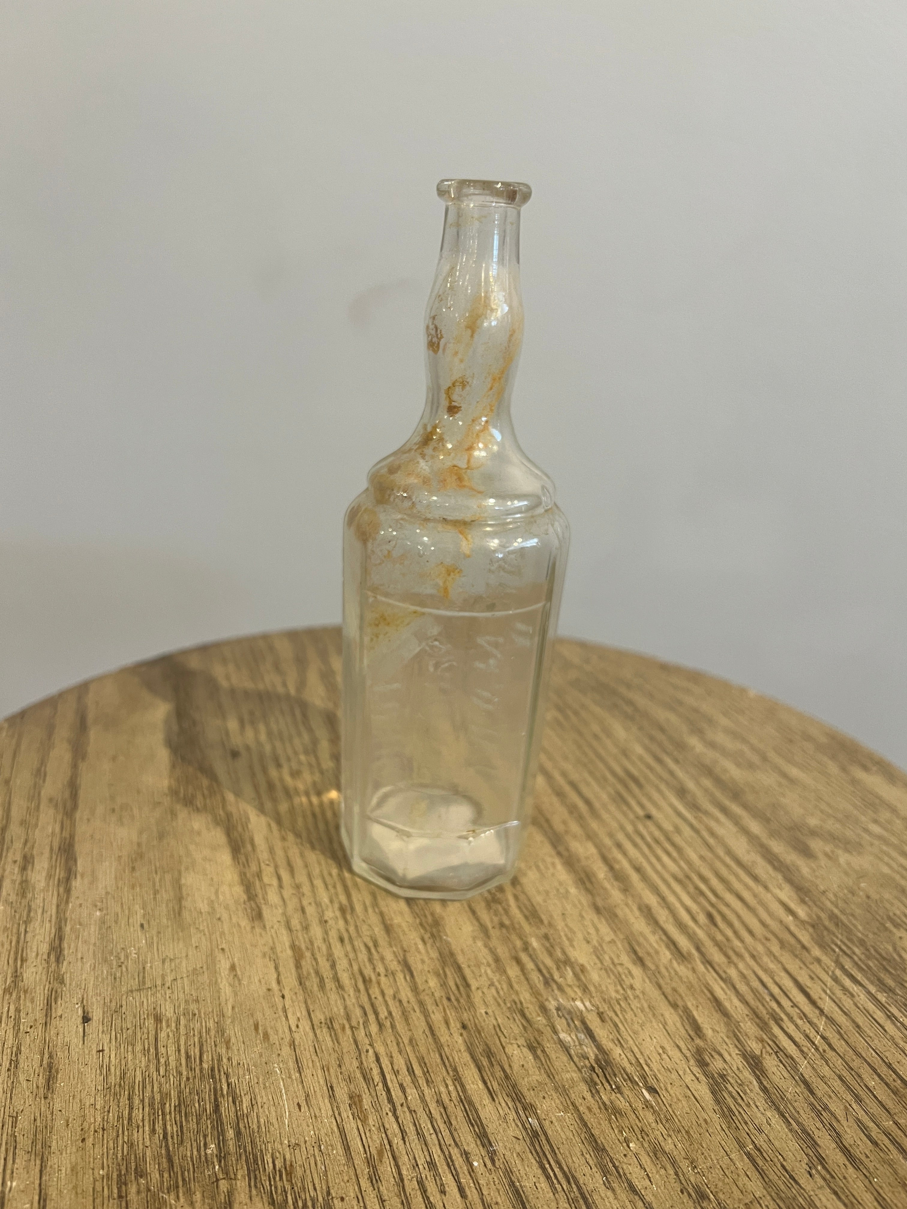 Hynd's Bottle