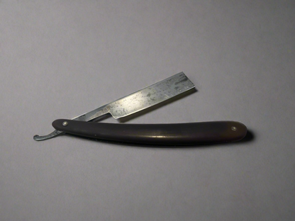 Genuine Sheffield Wade & Butcher Straight Razor