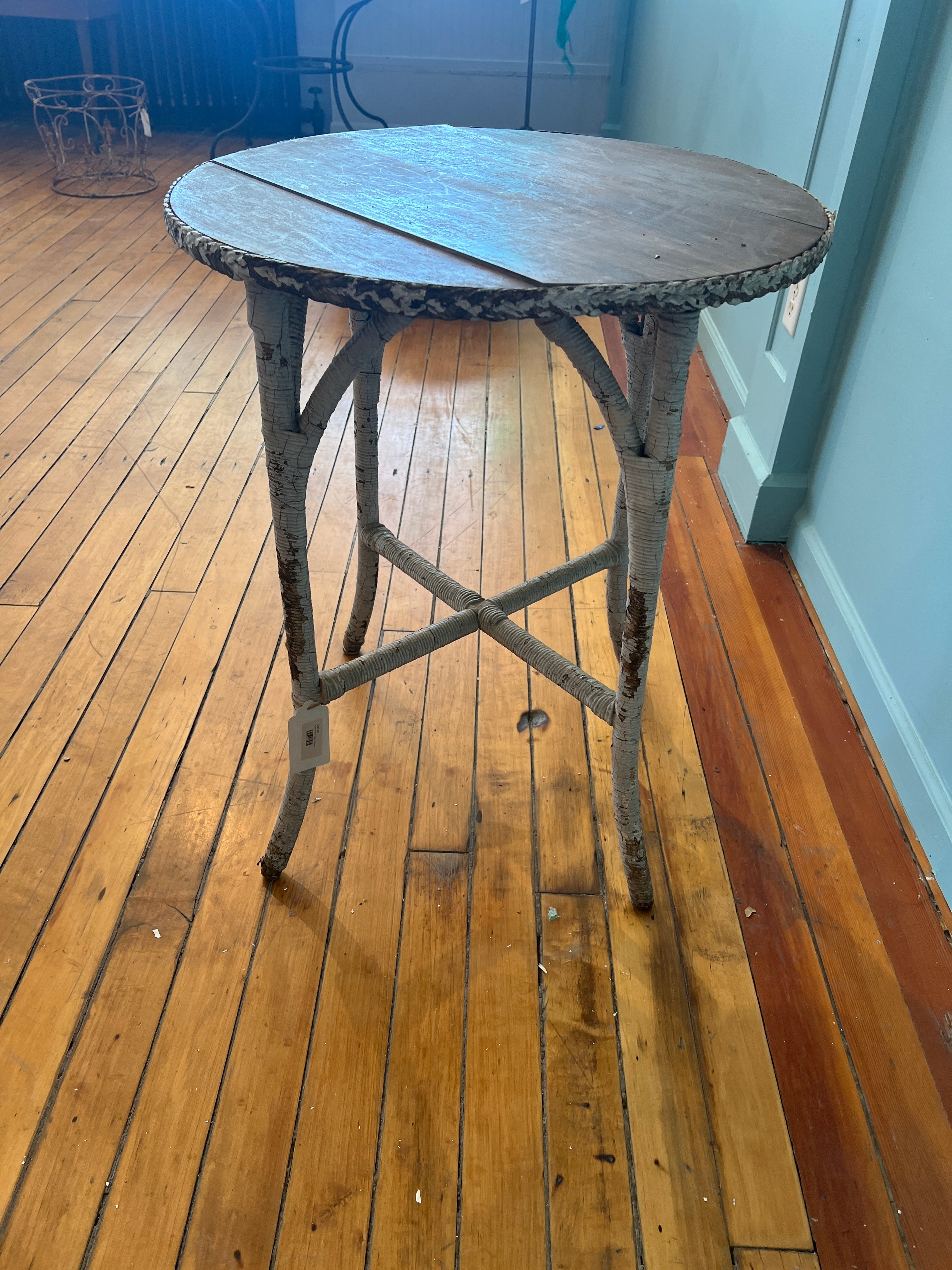 1930s Wicker Table - Round