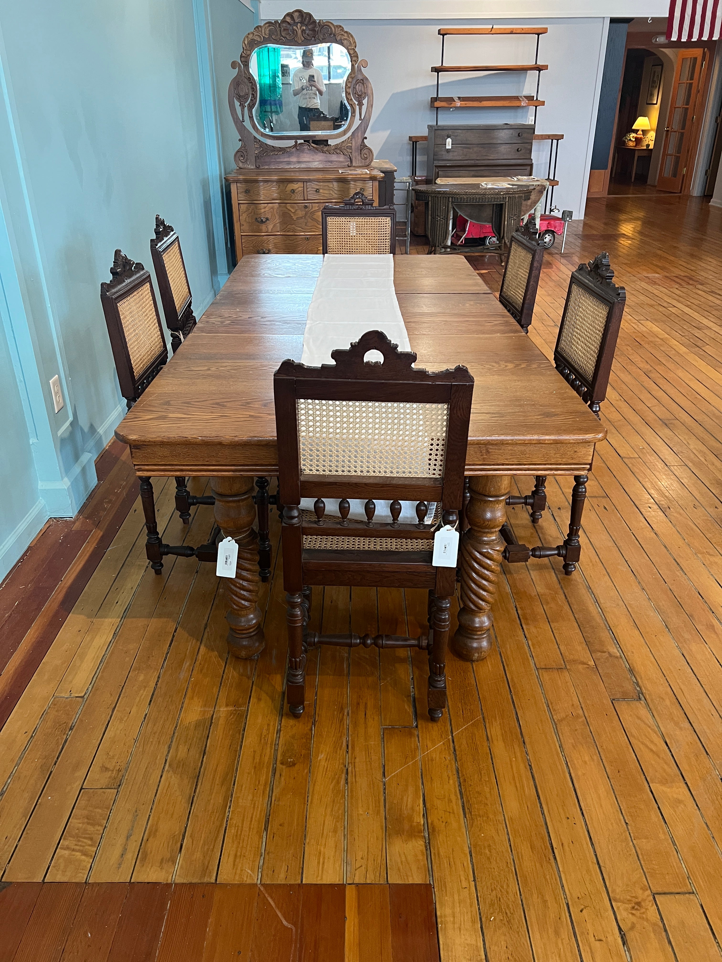 Late 1800's/Early 1900s Dining Room Set