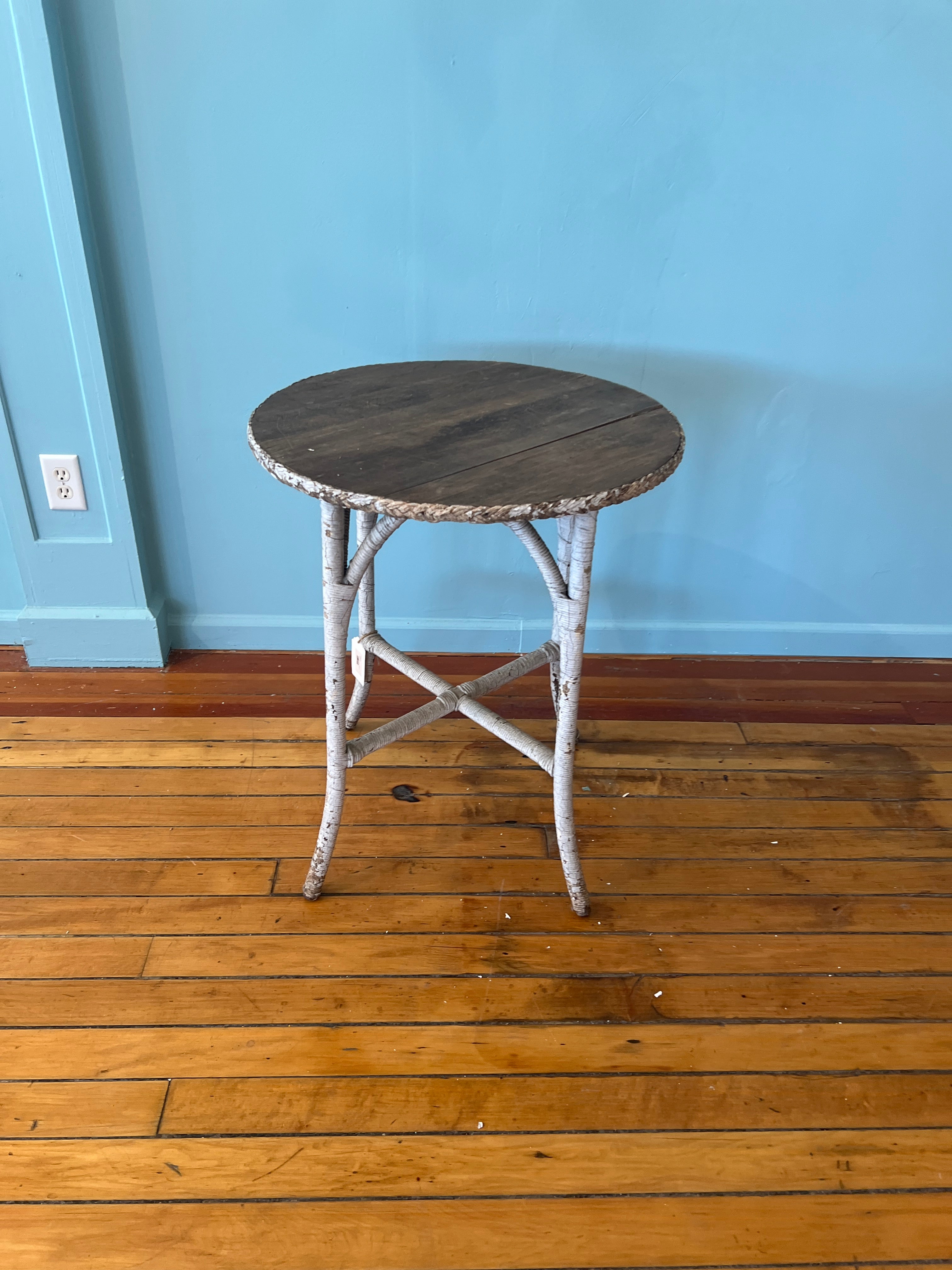 1930s Wicker Table - Round