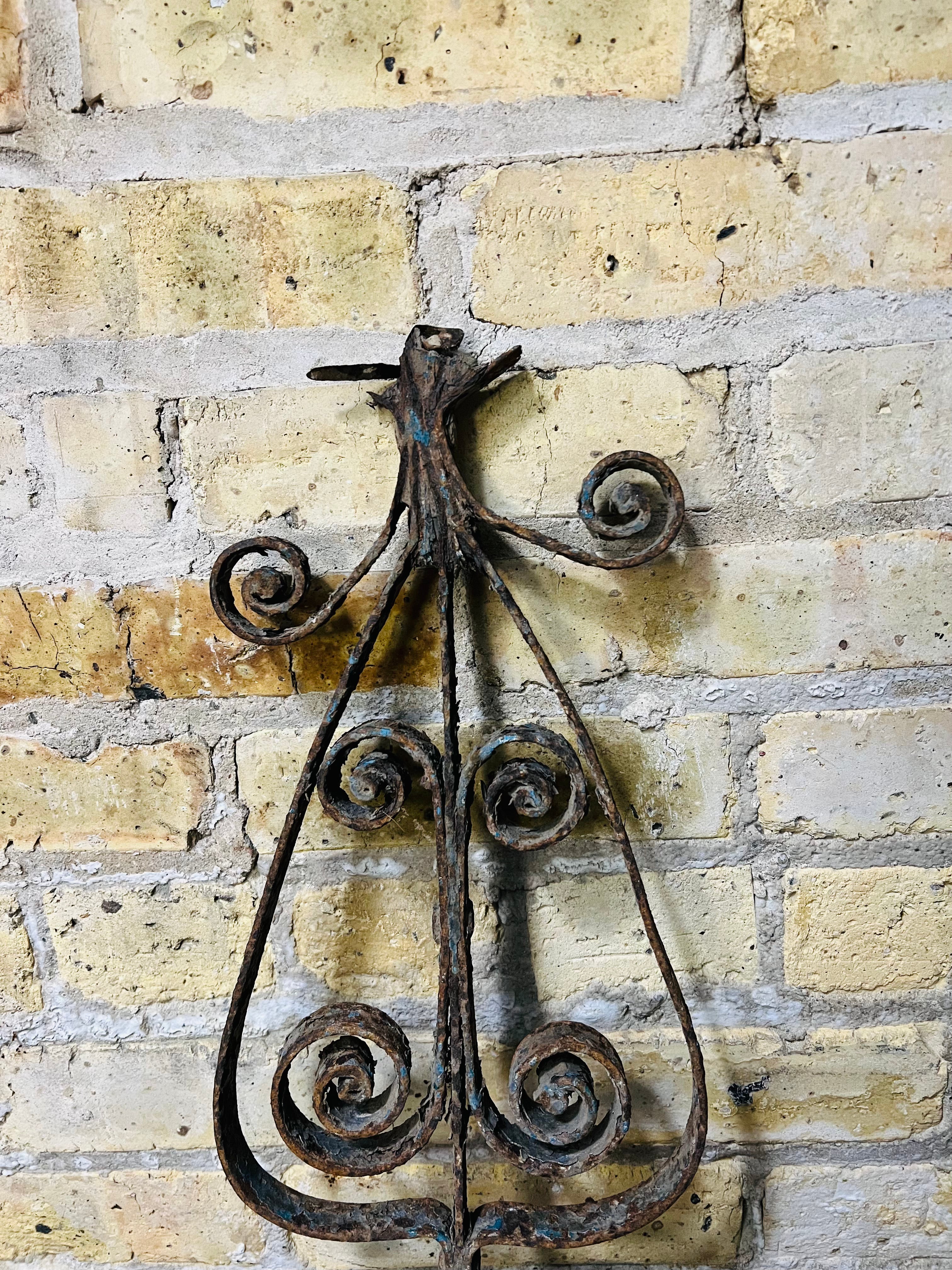 Yard and wall art vintage steel French Iron Scroll.