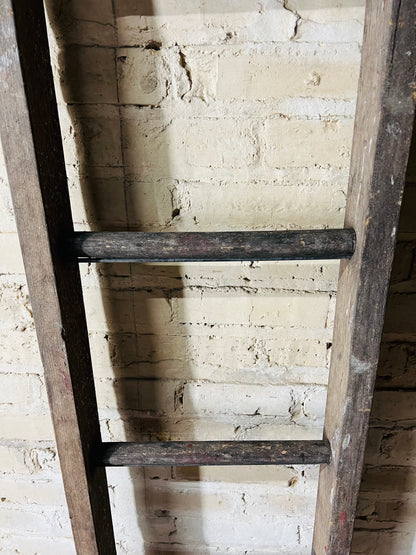 Barnwood Rustic Ladder