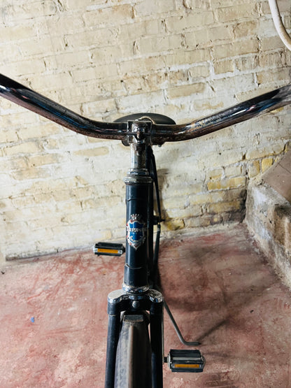 Vintage triumph, bicycle