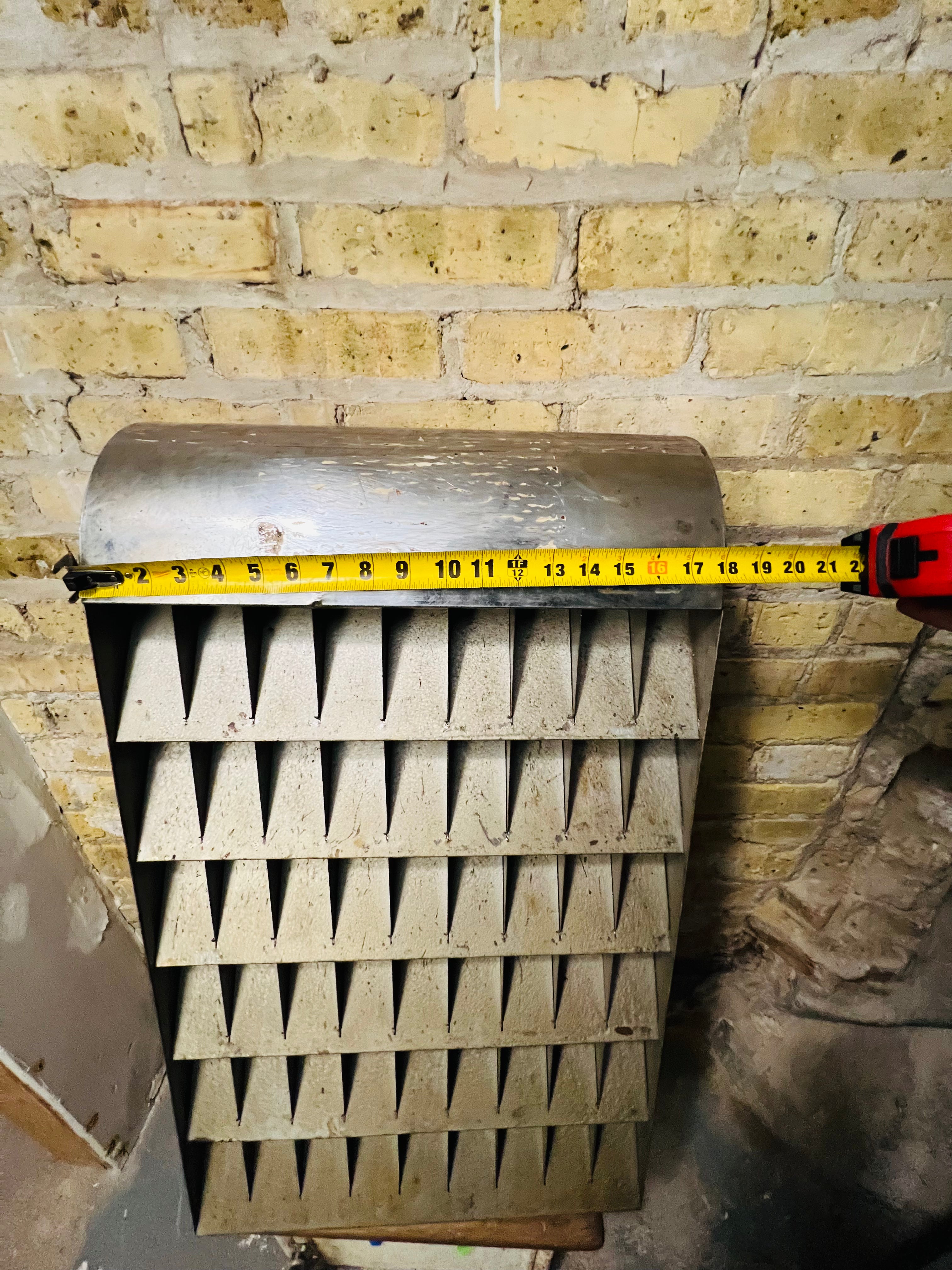 Industrial product storage rack