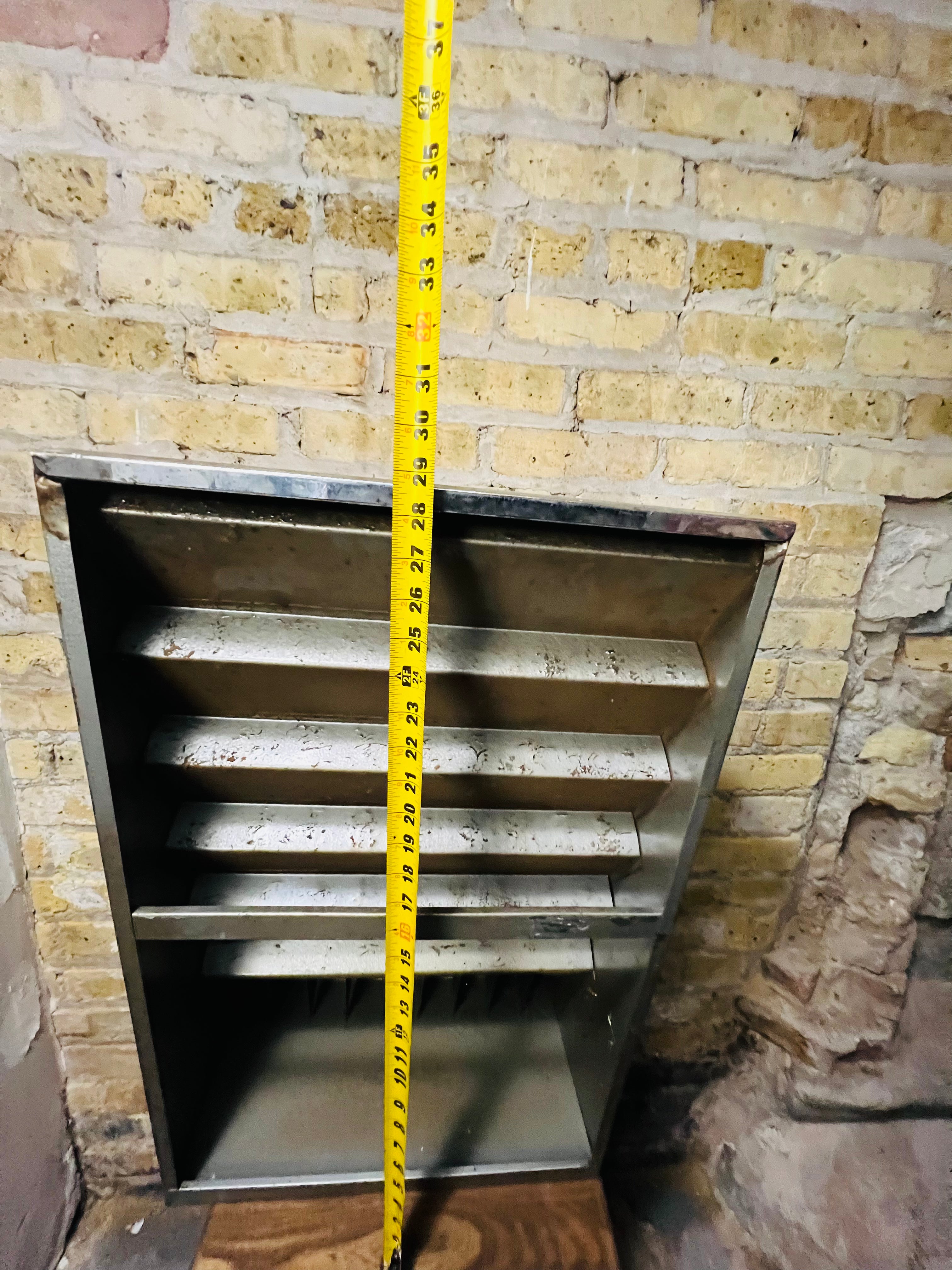 Industrial product storage rack