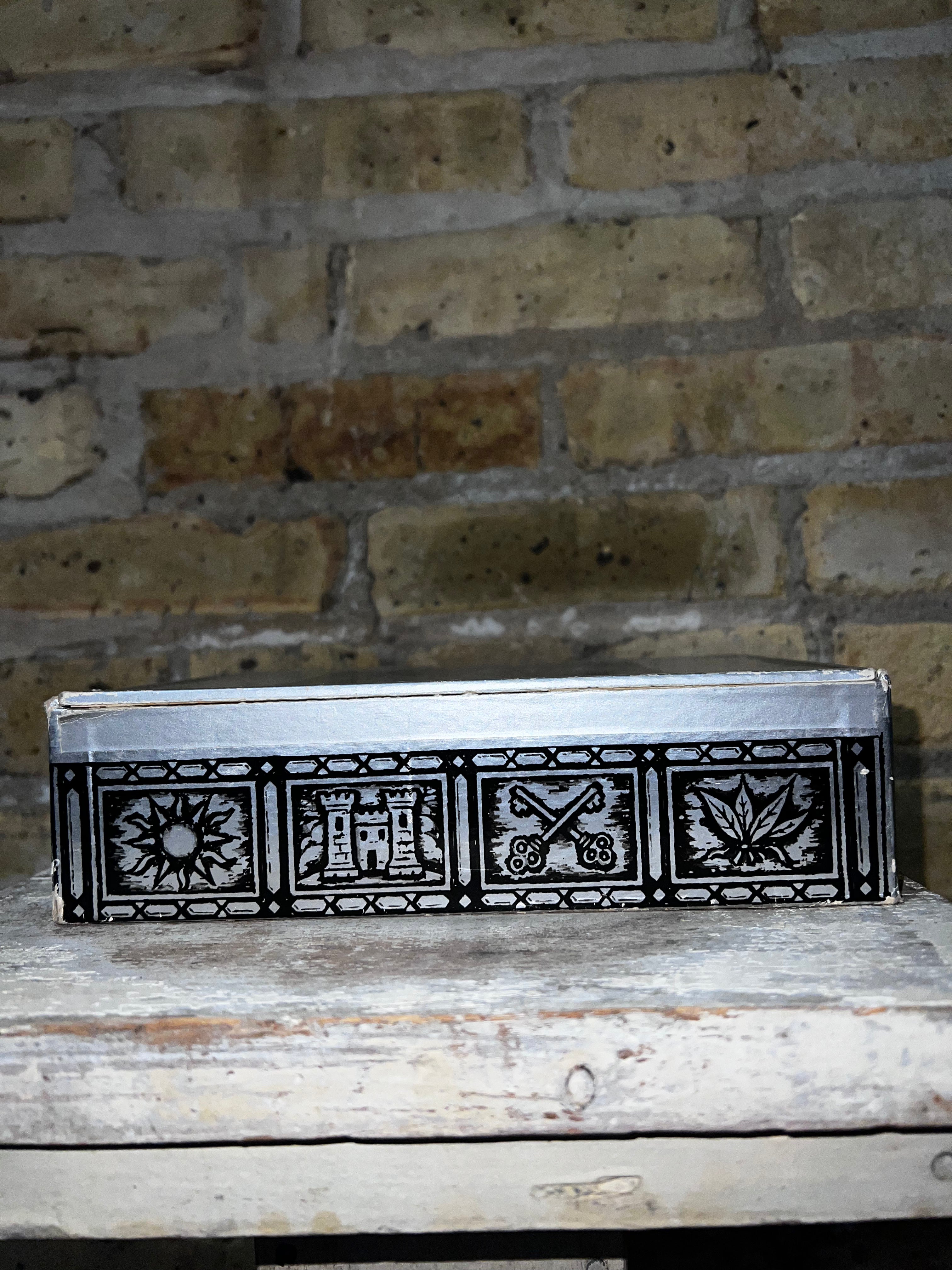 Guardsmen Kings Cigar Box