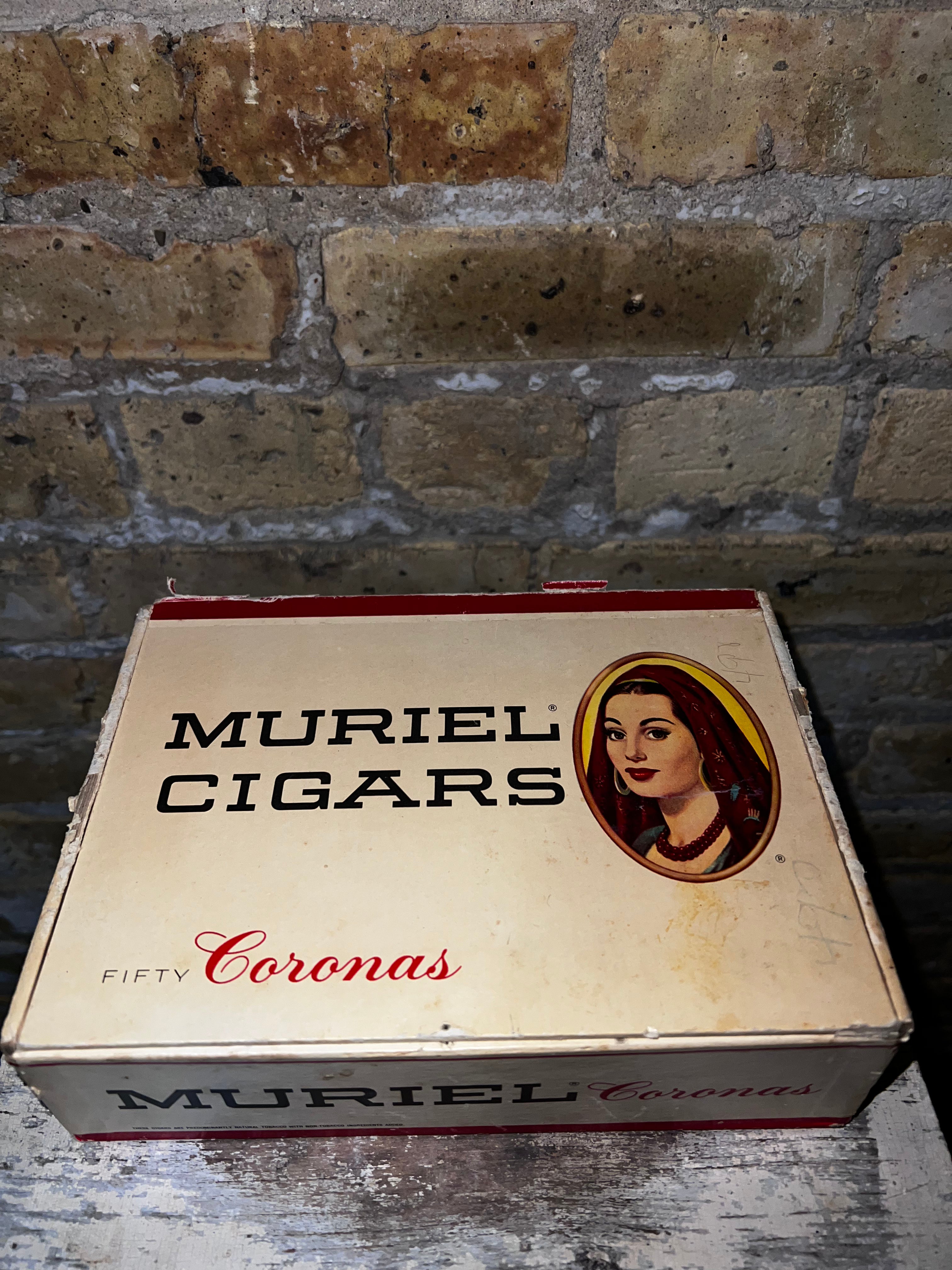Muriel Cigar Cigar Box