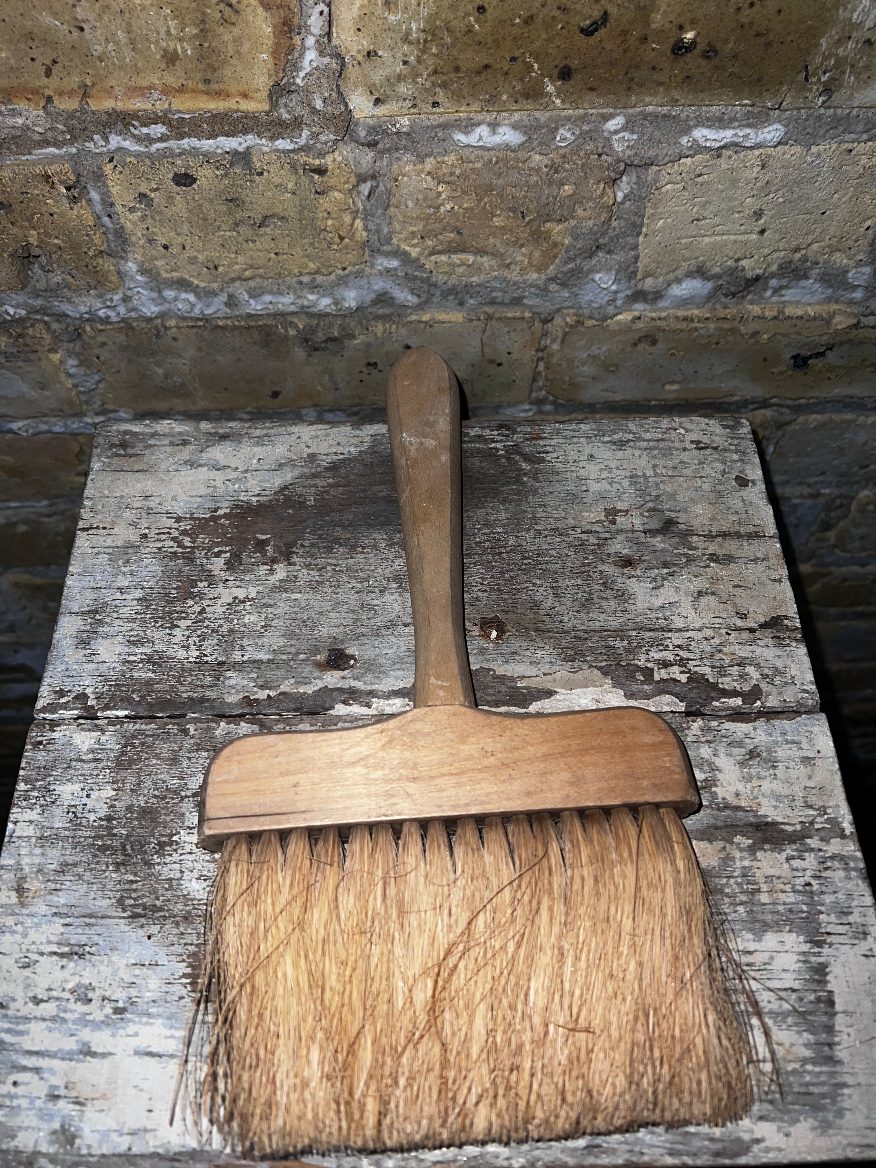 Wall Paper Brush