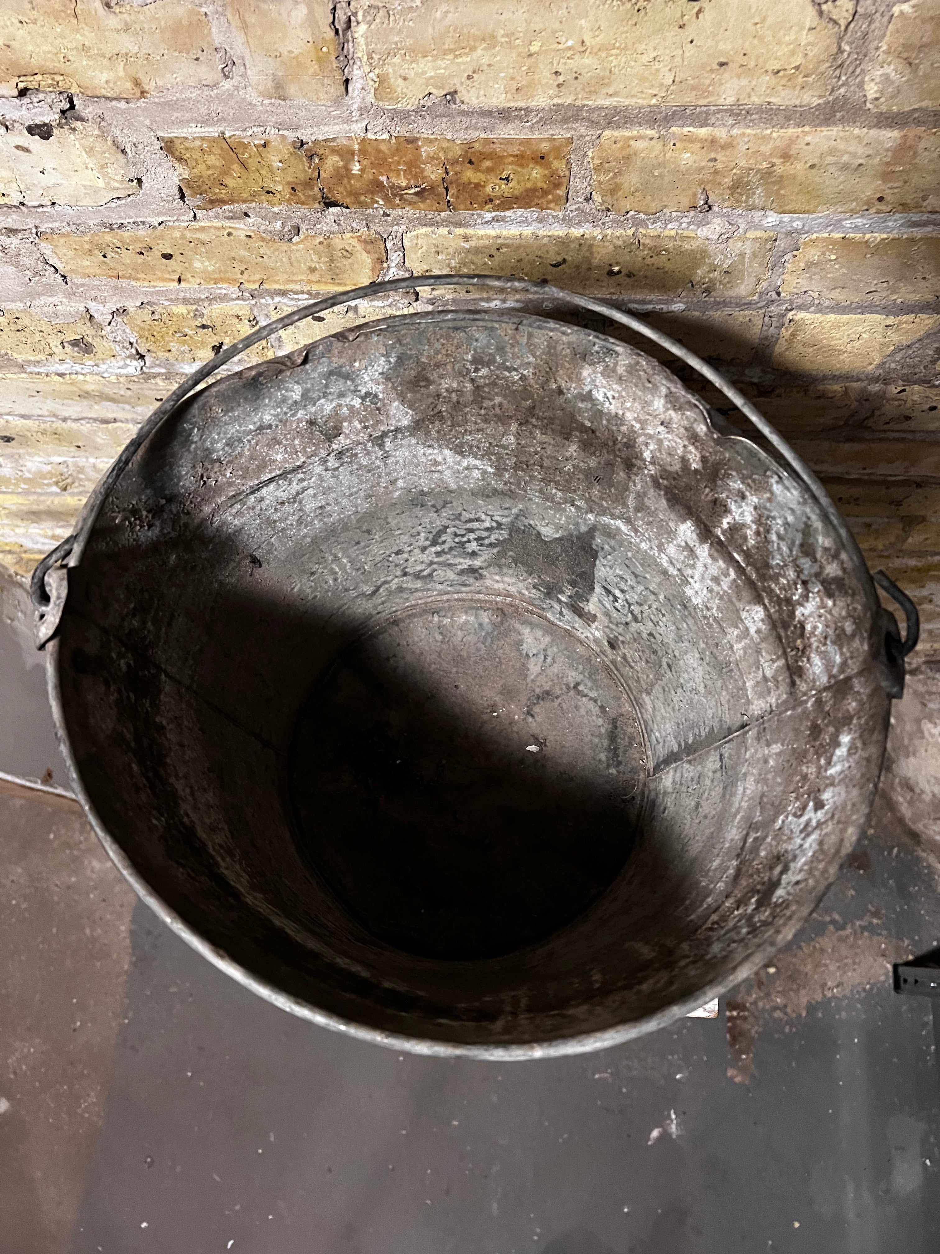 Vintage Galvanized Bucket with Handle