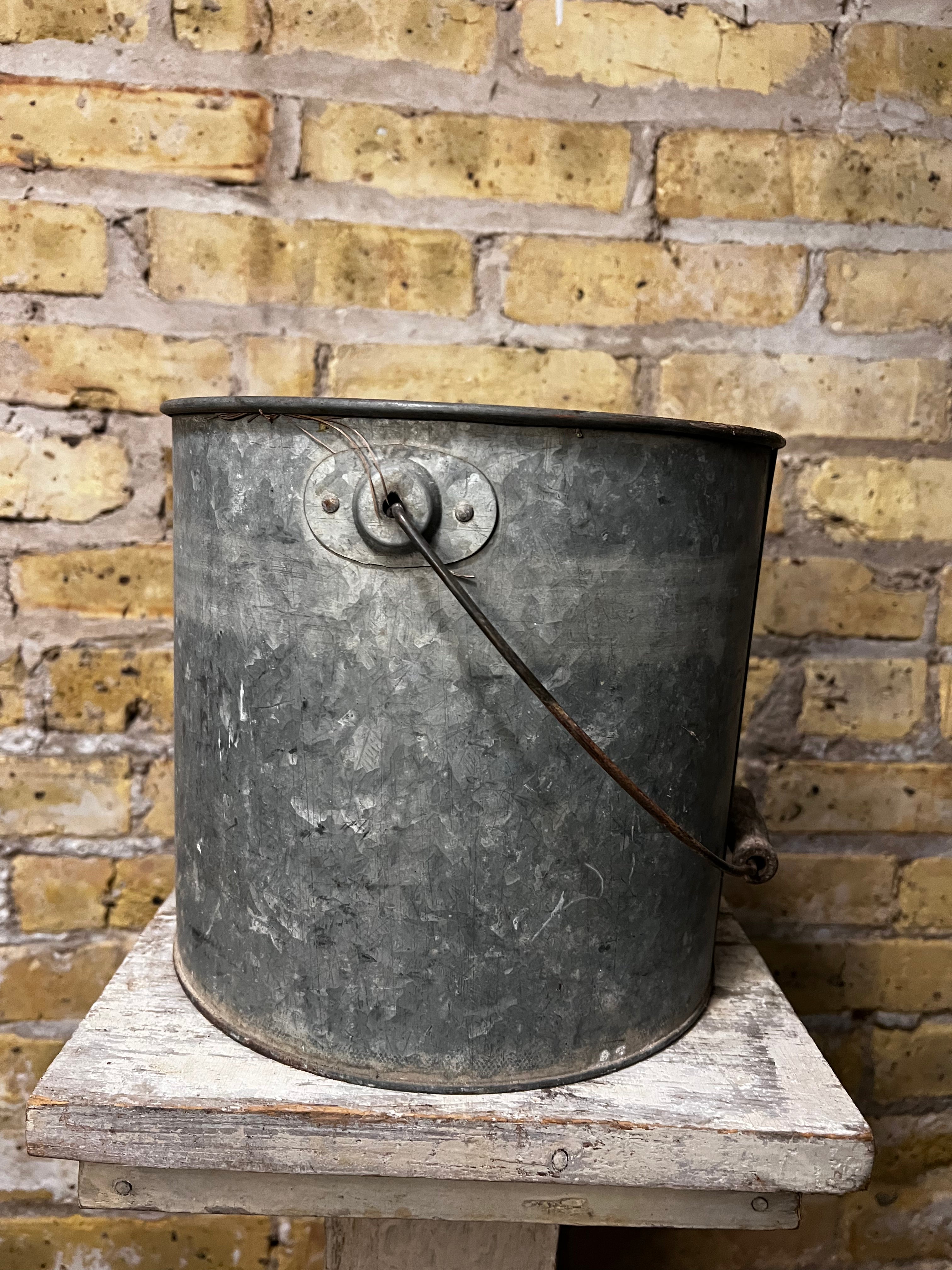 Vintage Bait Bucket
