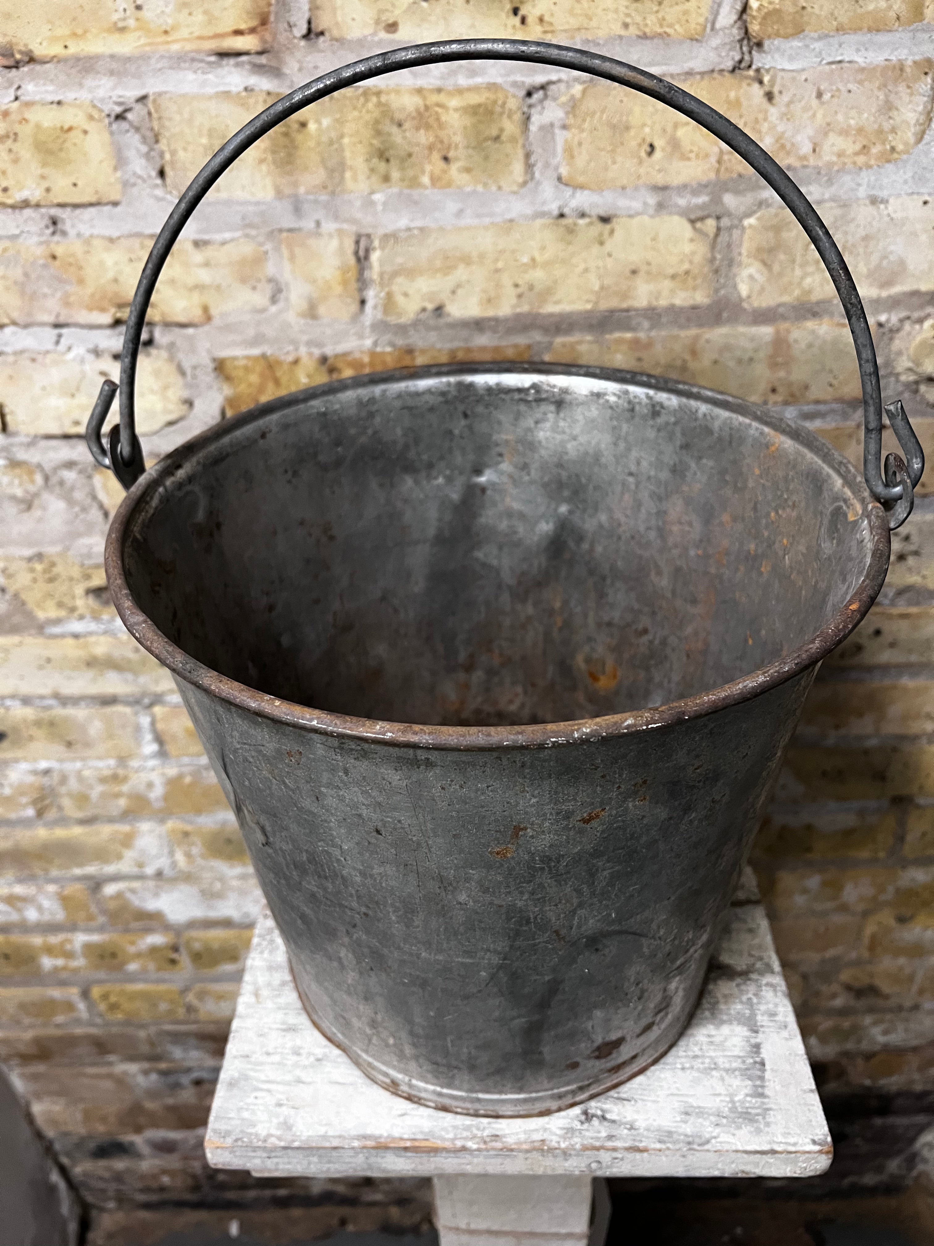Vintage Farmhouse Galvanized Bucket