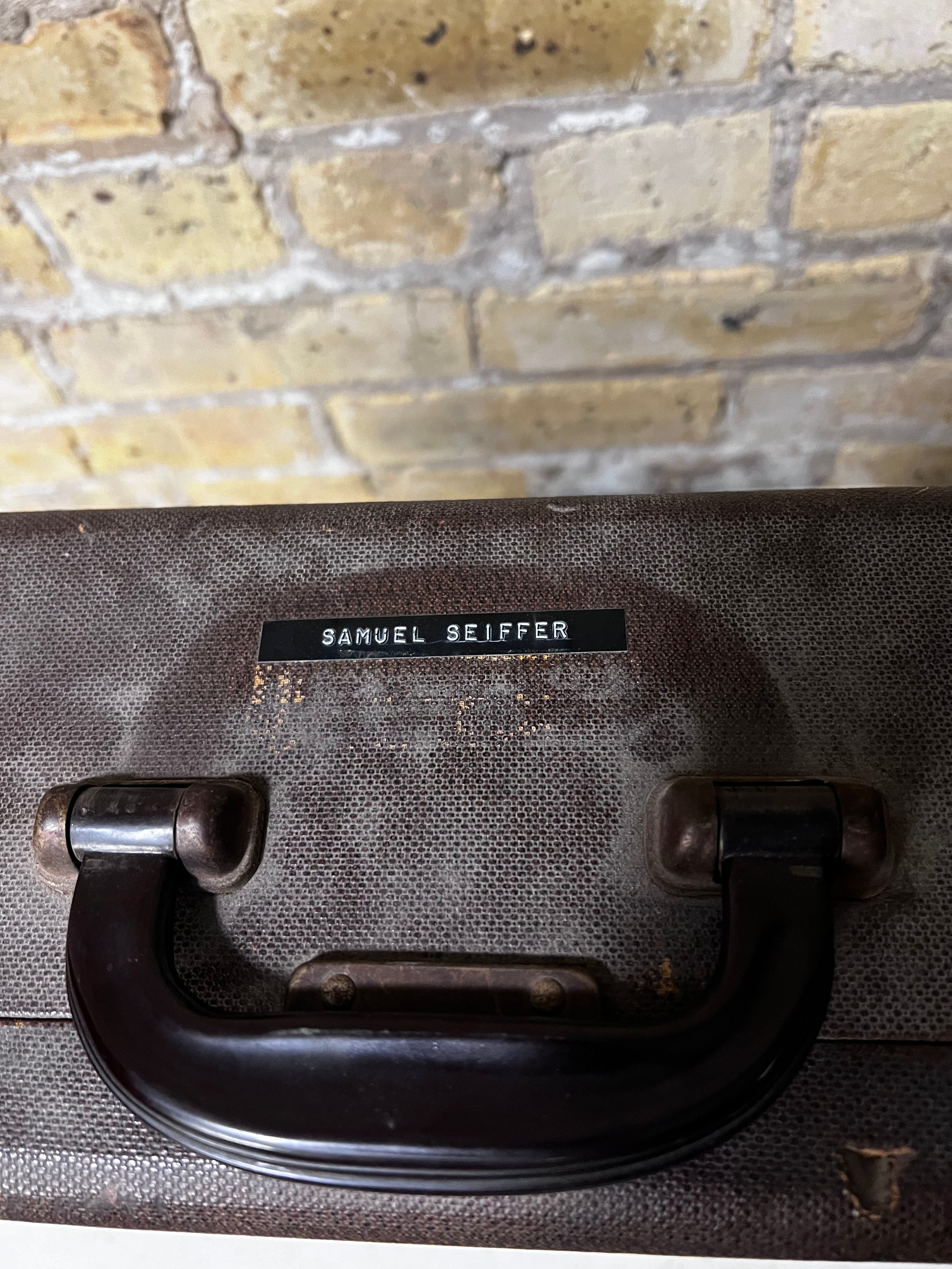 Travel Typewriter - Riter by Remington